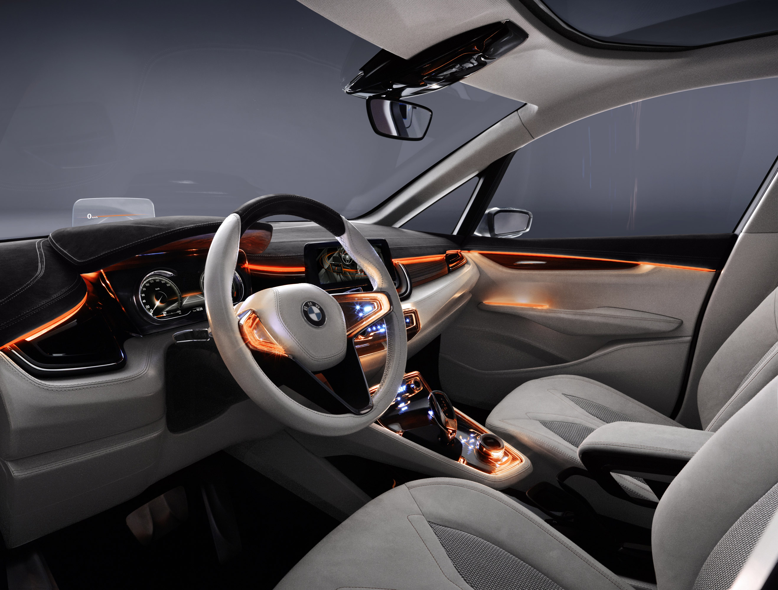 BMW Concept Active Tourer photo #18