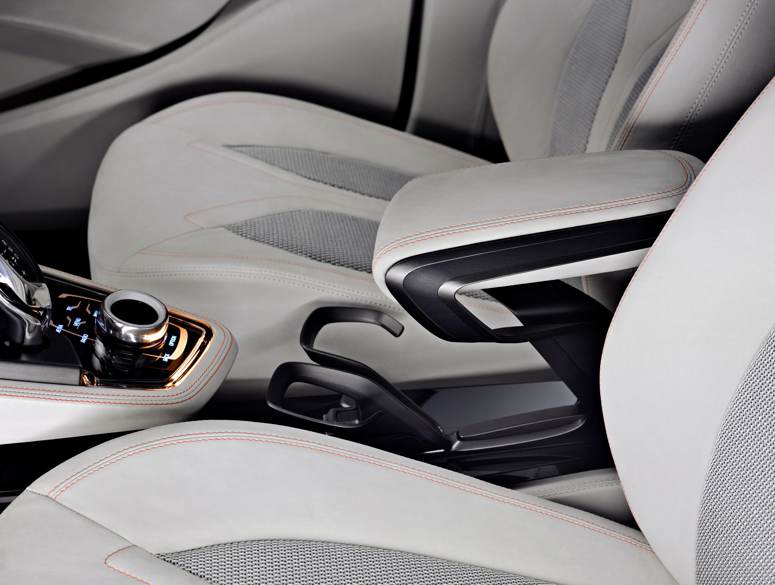 BMW Concept Active Tourer photo #23