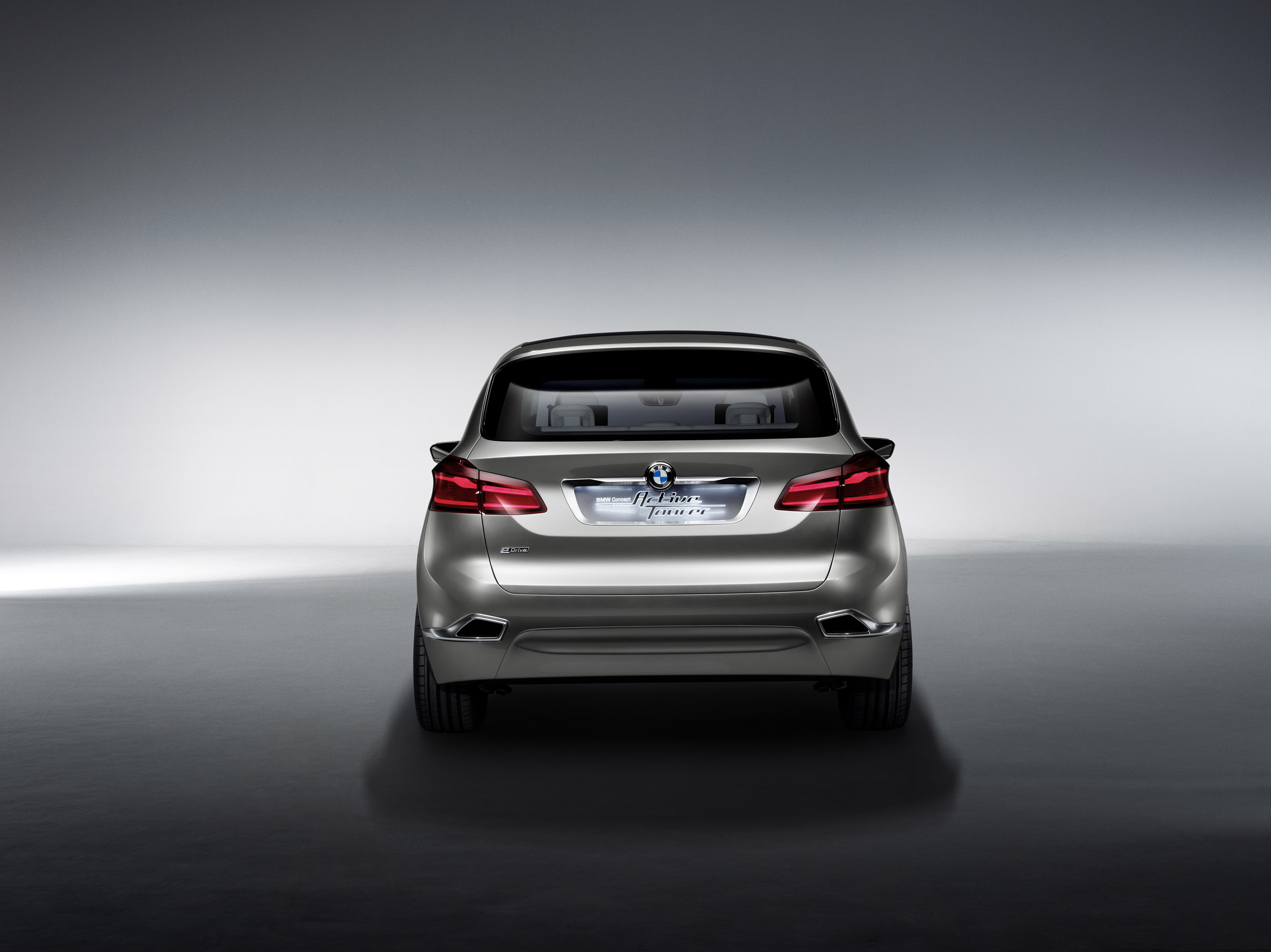 BMW Concept Active Tourer photo #29