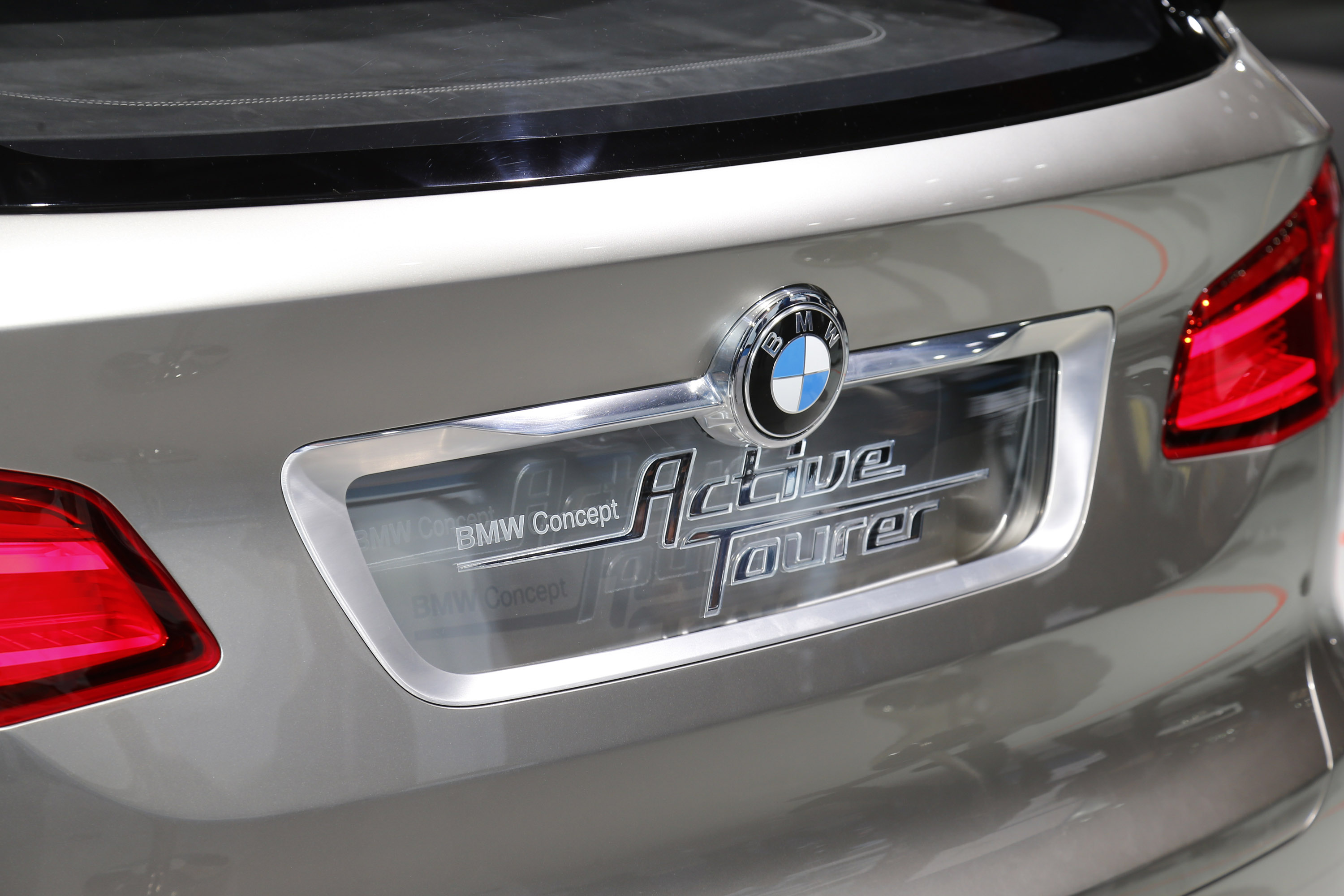 BMW Concept Active Tourer photo #33
