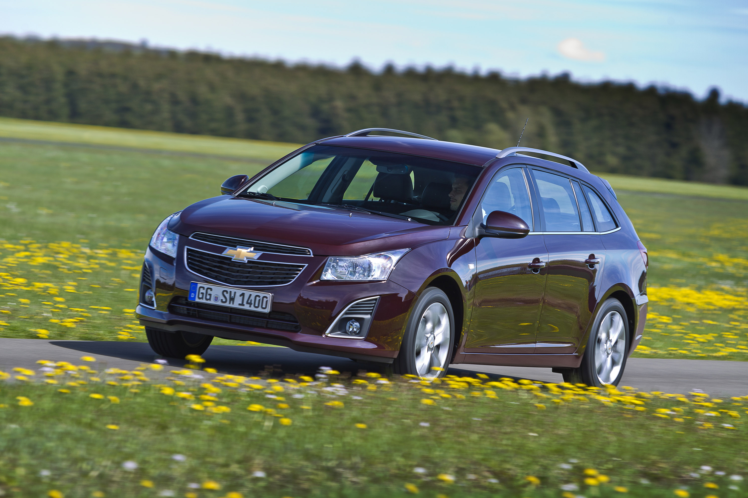 Chevrolet Cruze Wagon photo #2