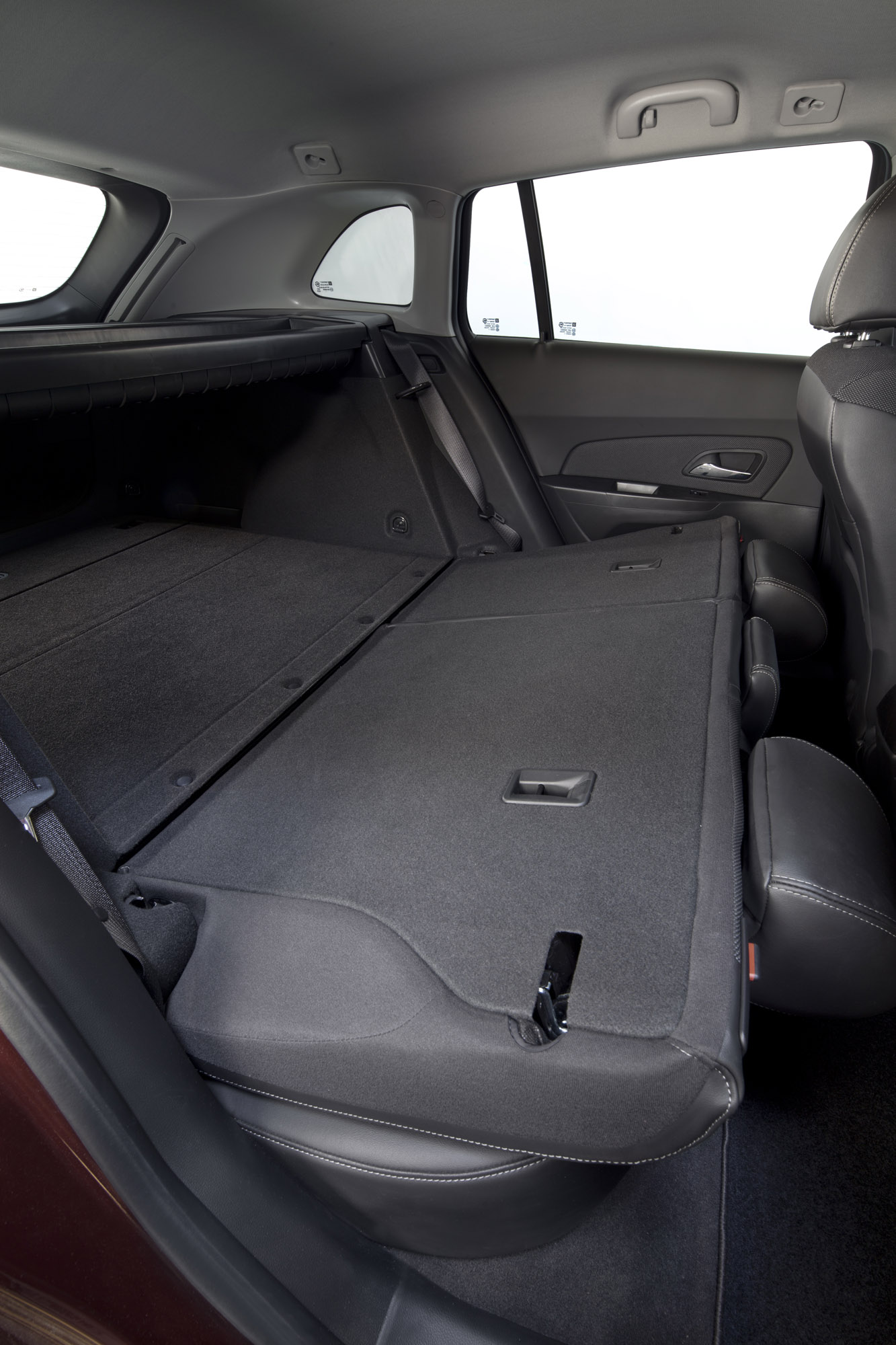 Chevrolet Cruze Wagon photo #40