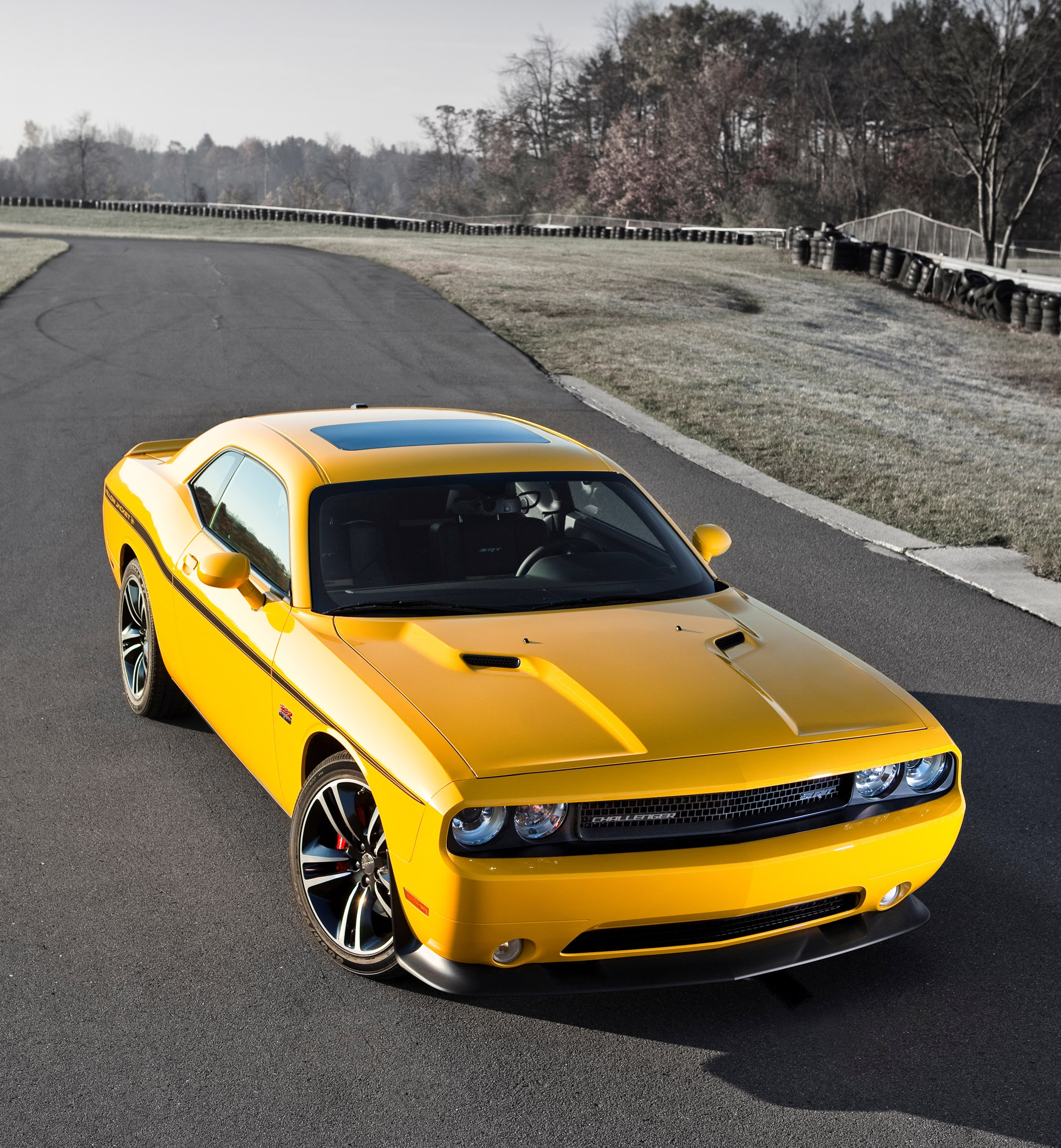 Dodge Challenger SRT8 392 Yellow Jacket photo #1