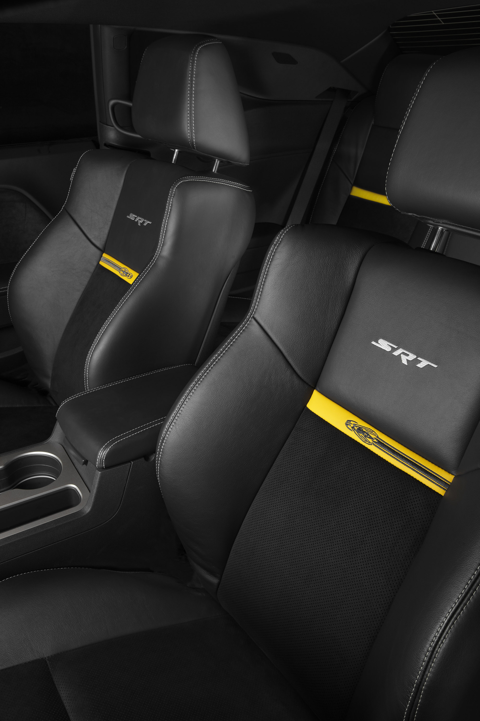 Dodge Challenger SRT8 392 Yellow Jacket photo #5