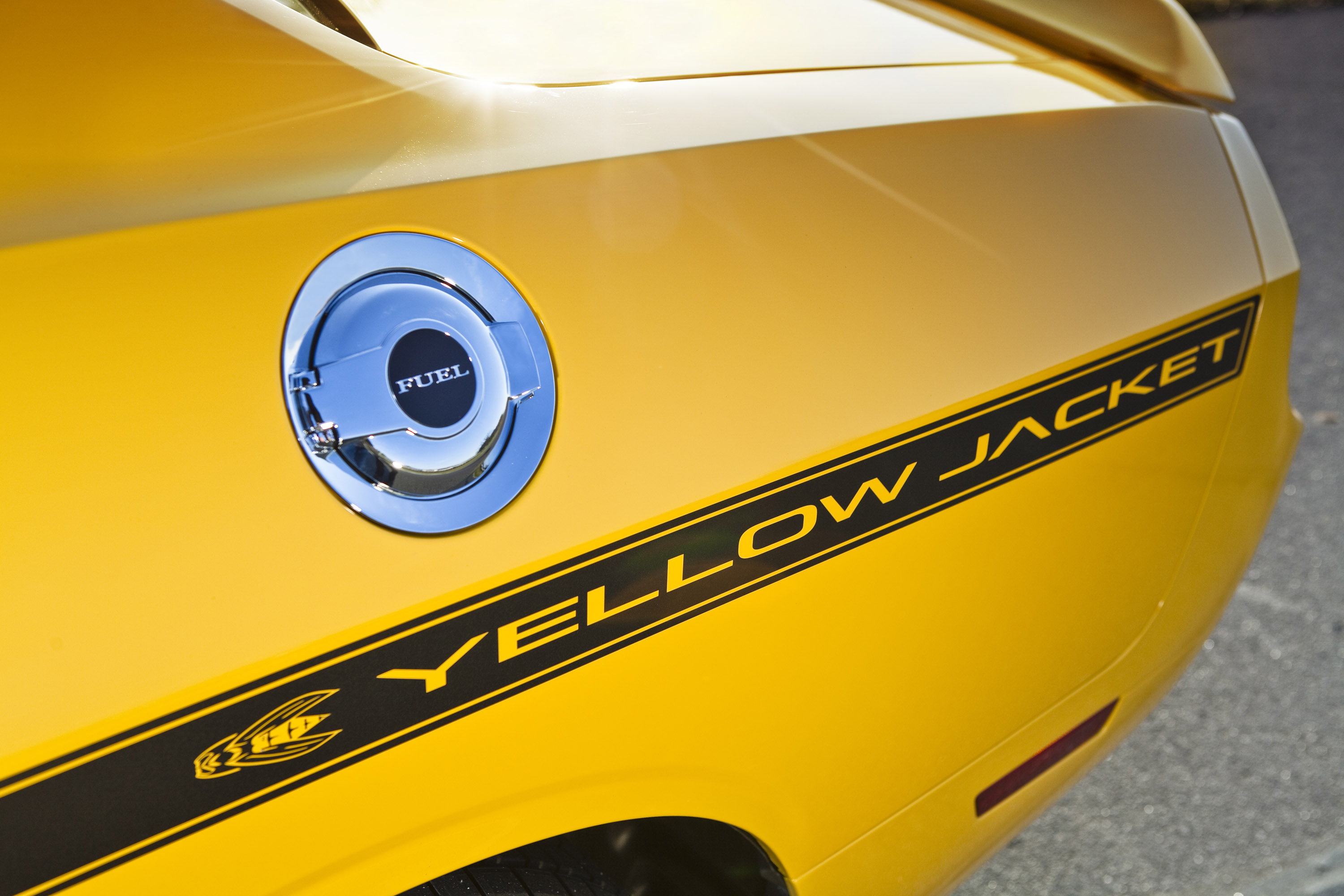 Dodge Challenger SRT8 392 Yellow Jacket photo #12