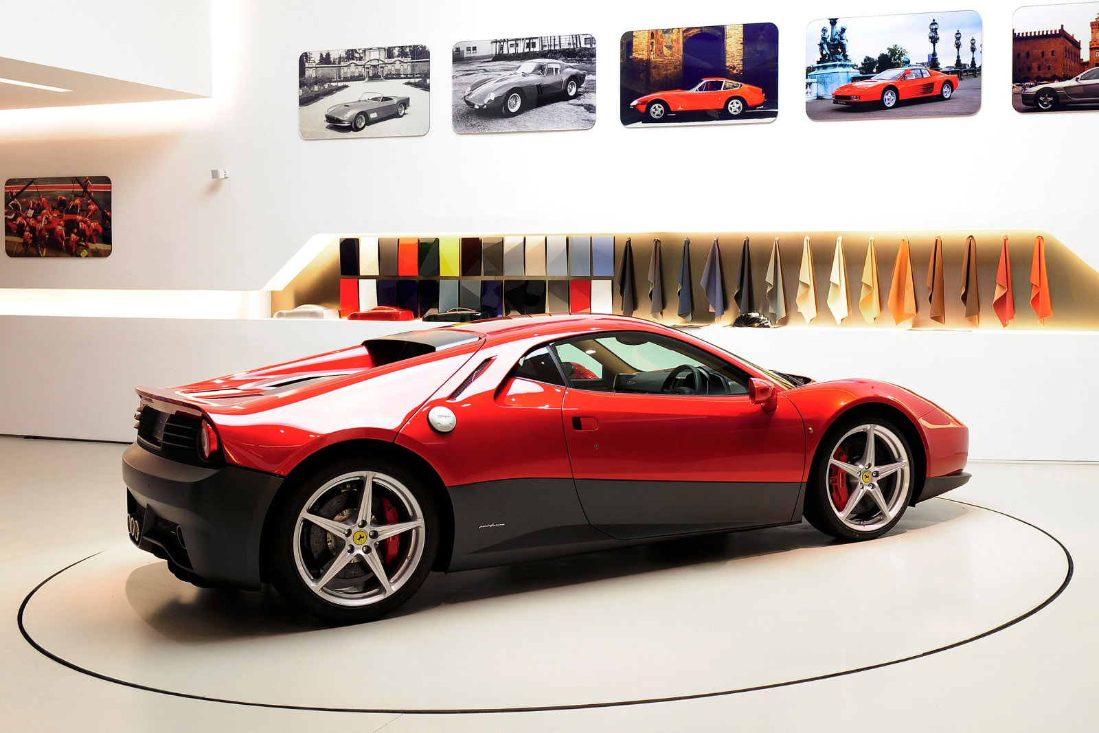 Ferrari SP12 EC photo #2