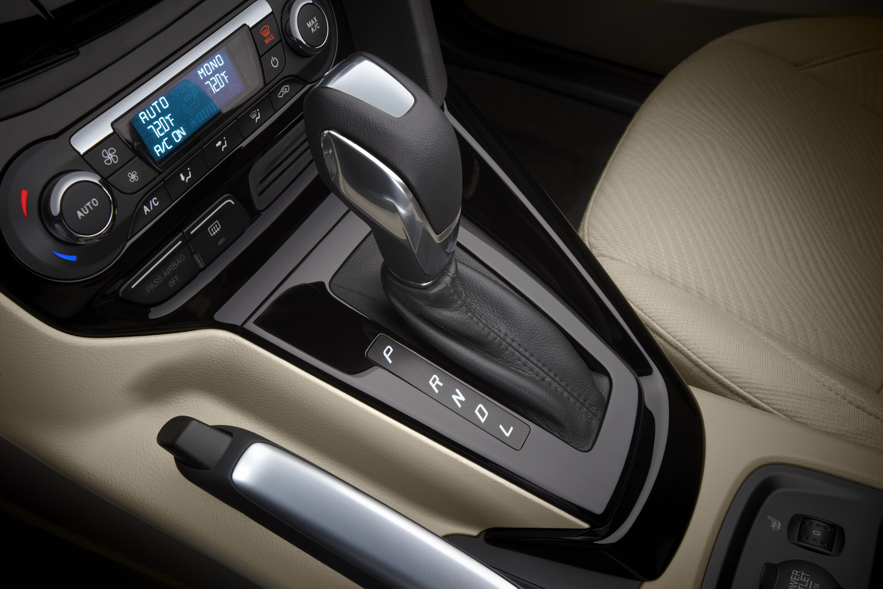 Ford Focus Electric photo #31