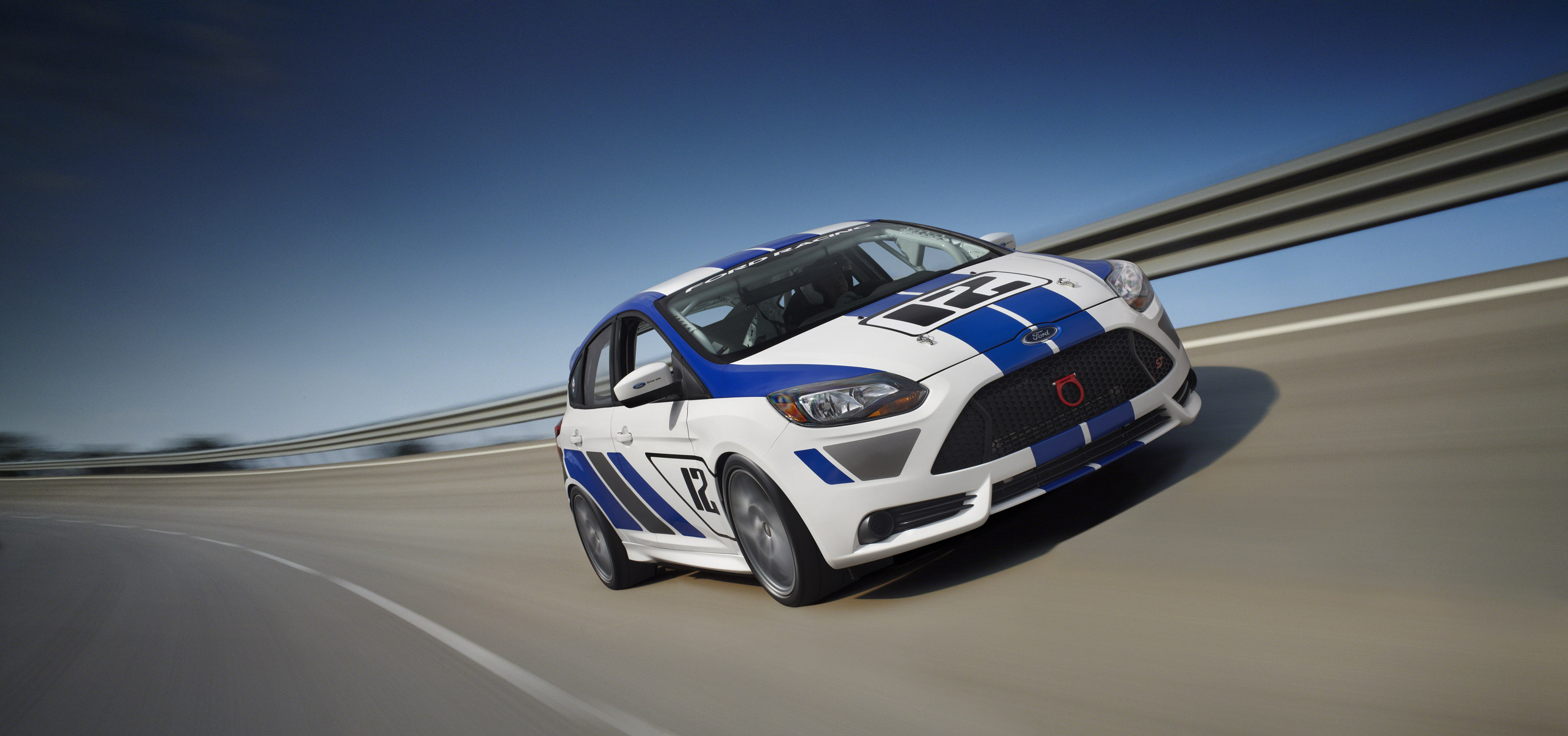 Ford Focus ST-R photo #3