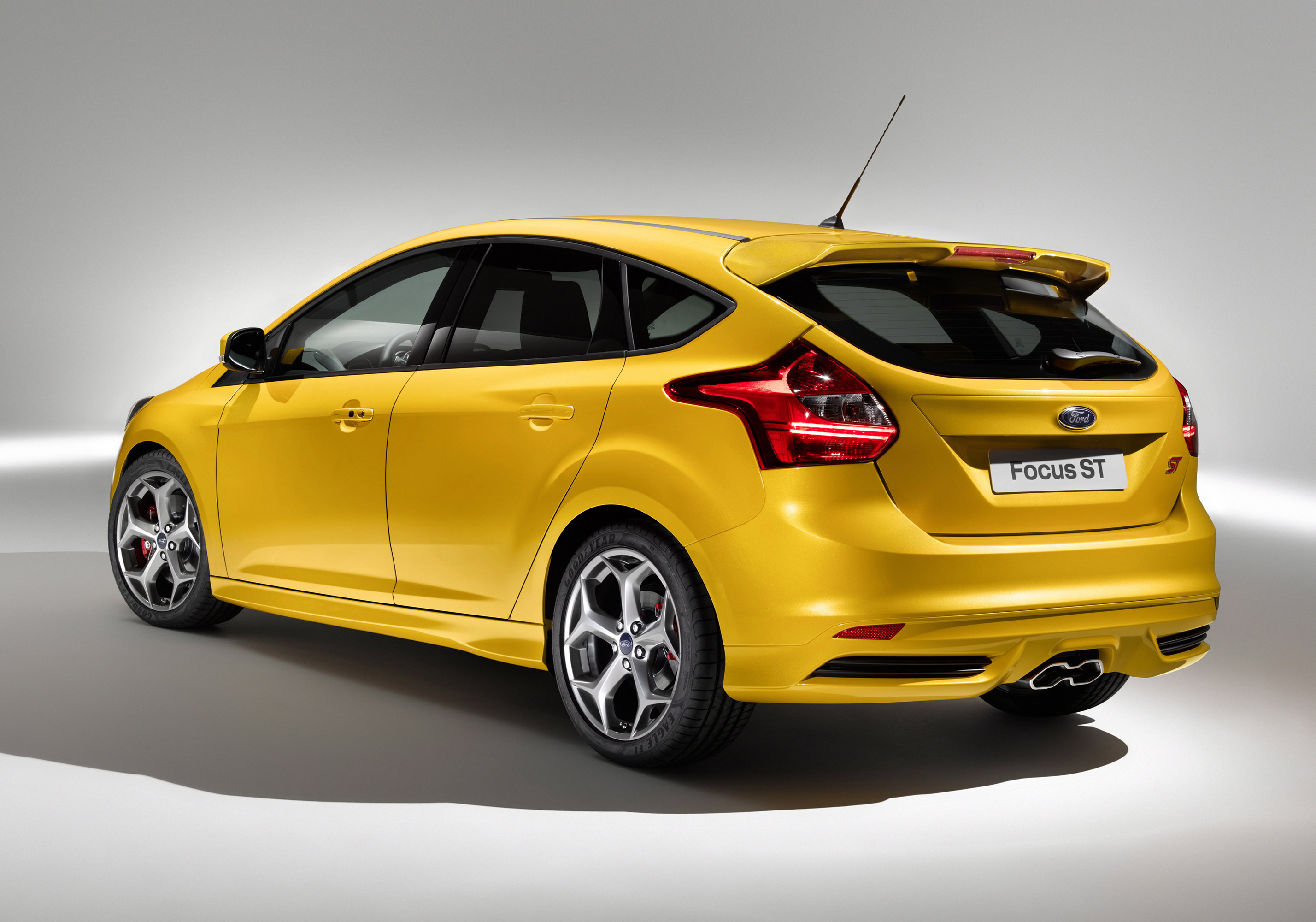 Ford Focus ST photo #17