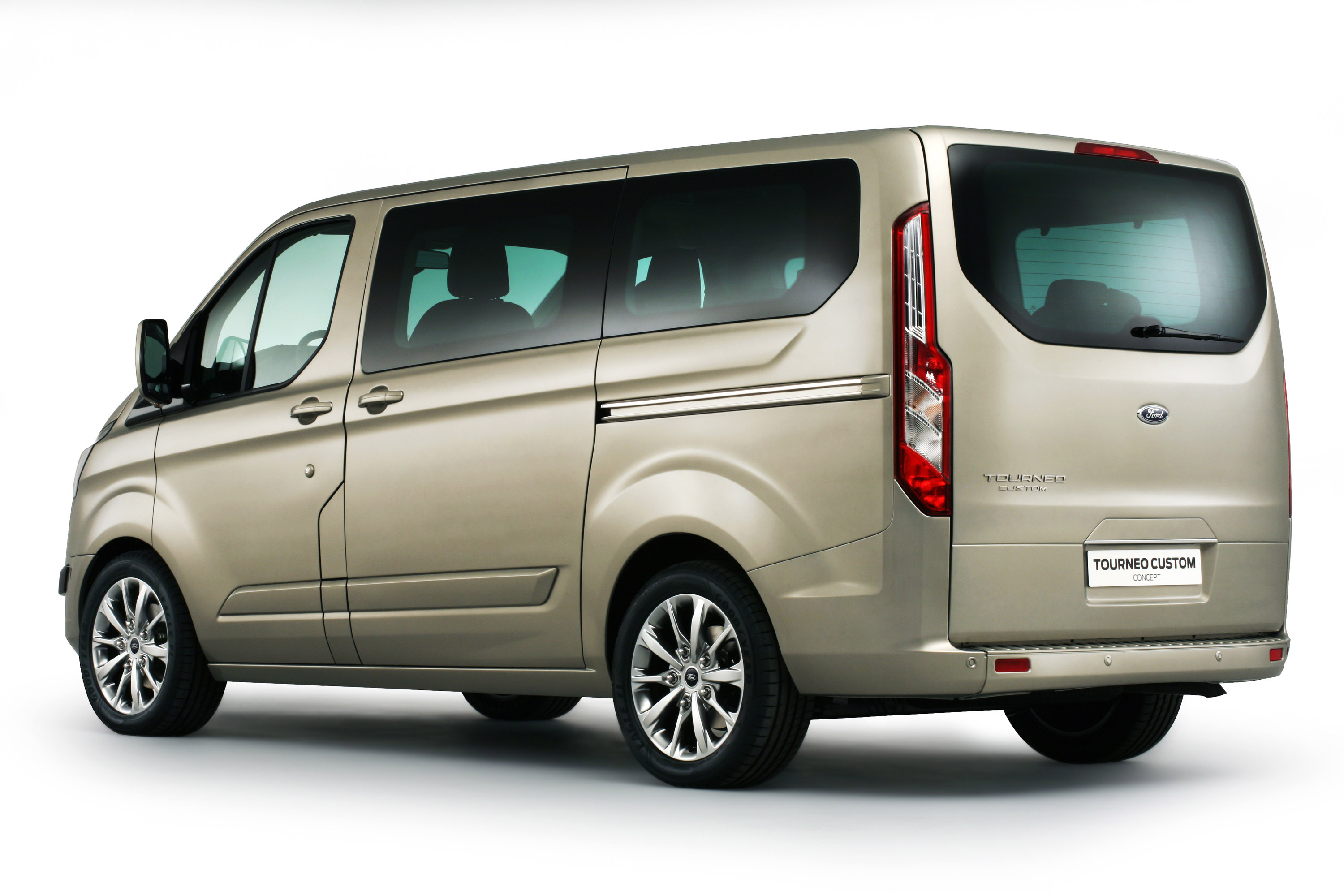 Новые минивэны все марки. Ford Tourneo Custom 2. Ford Tourneo Custom 2013. Ford Tourneo Custom 2012. Ford Tourneo Custom.