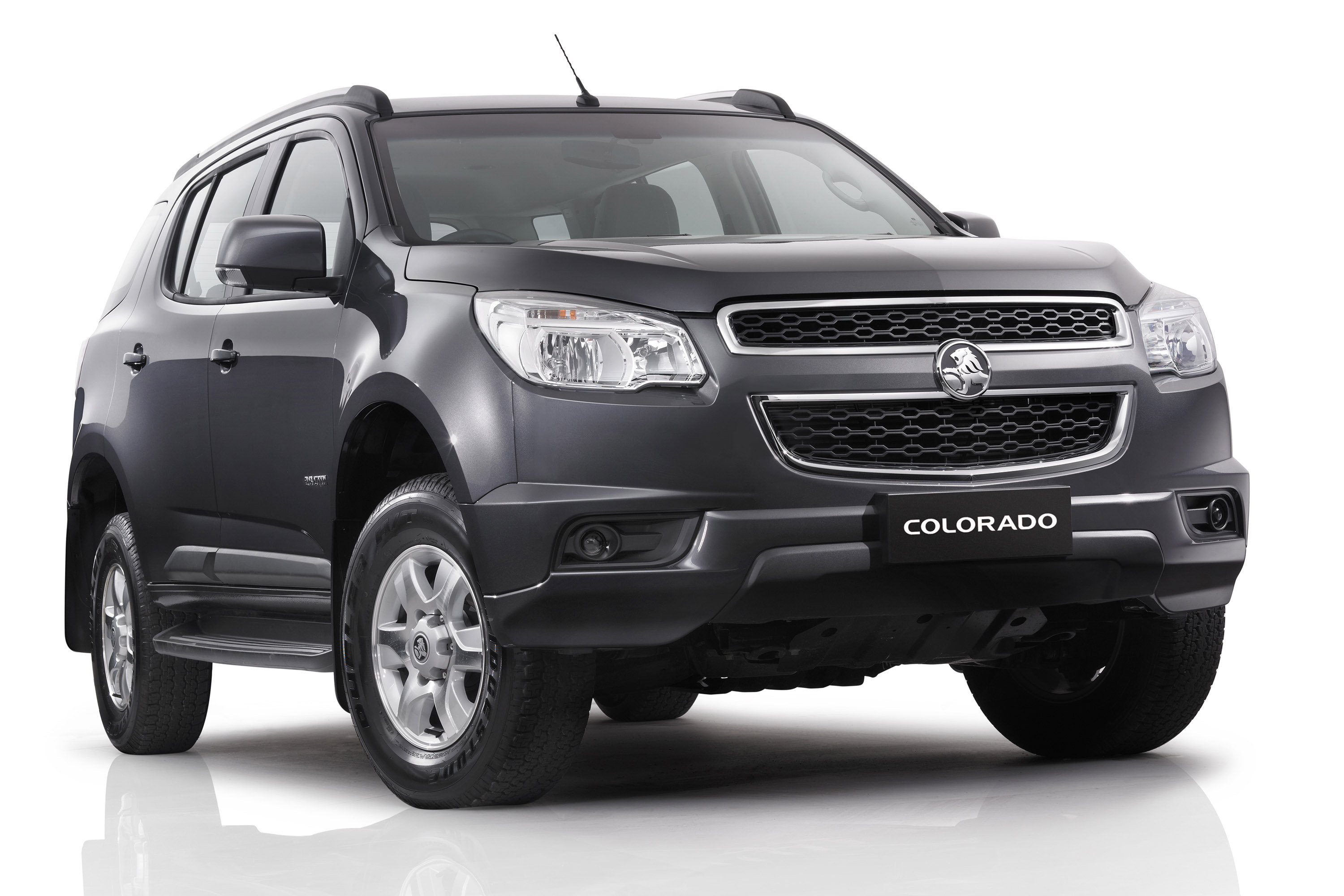 Holden Colorado 7 SUV photo #1