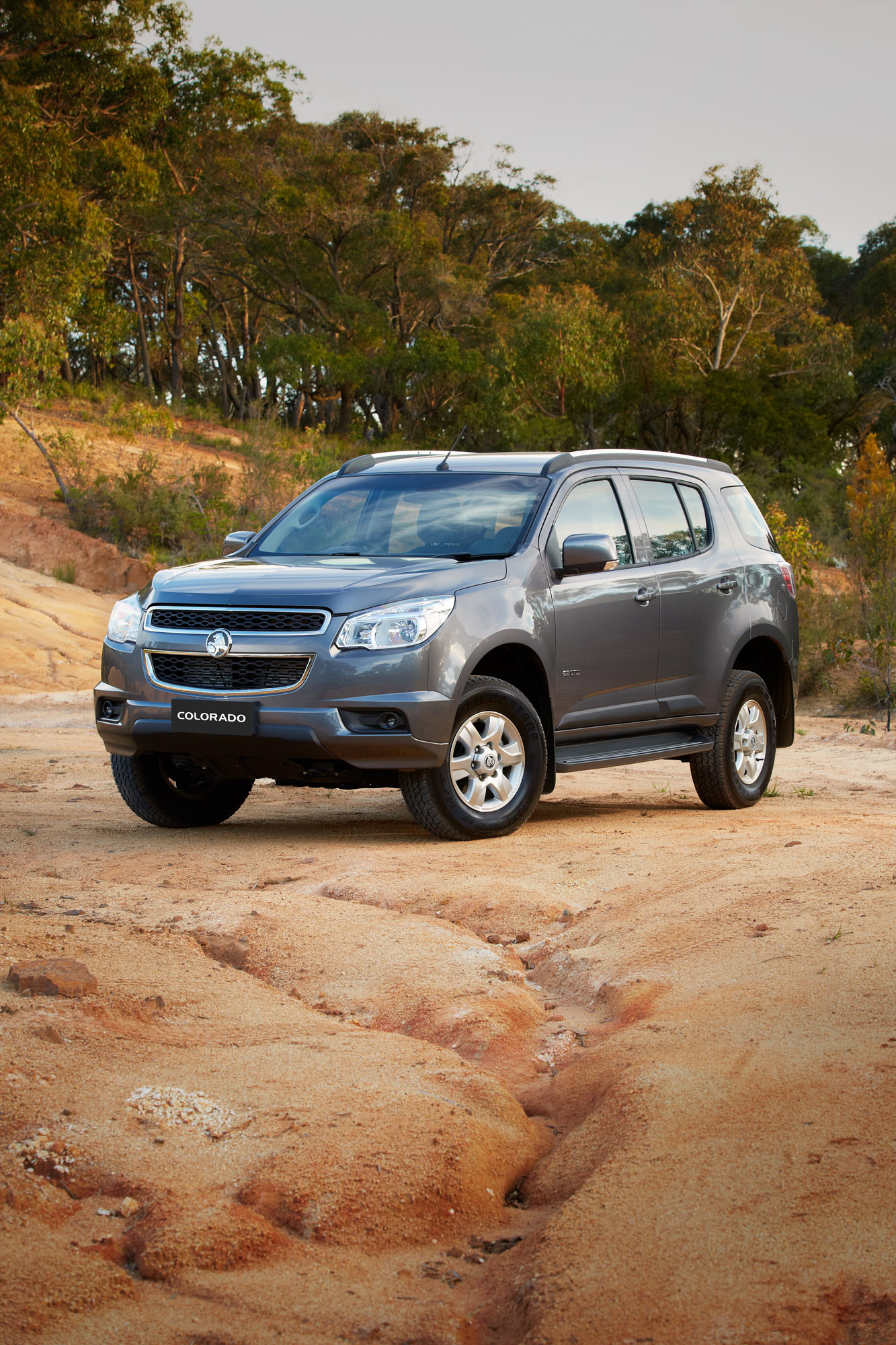 Holden Colorado 7 SUV photo #15