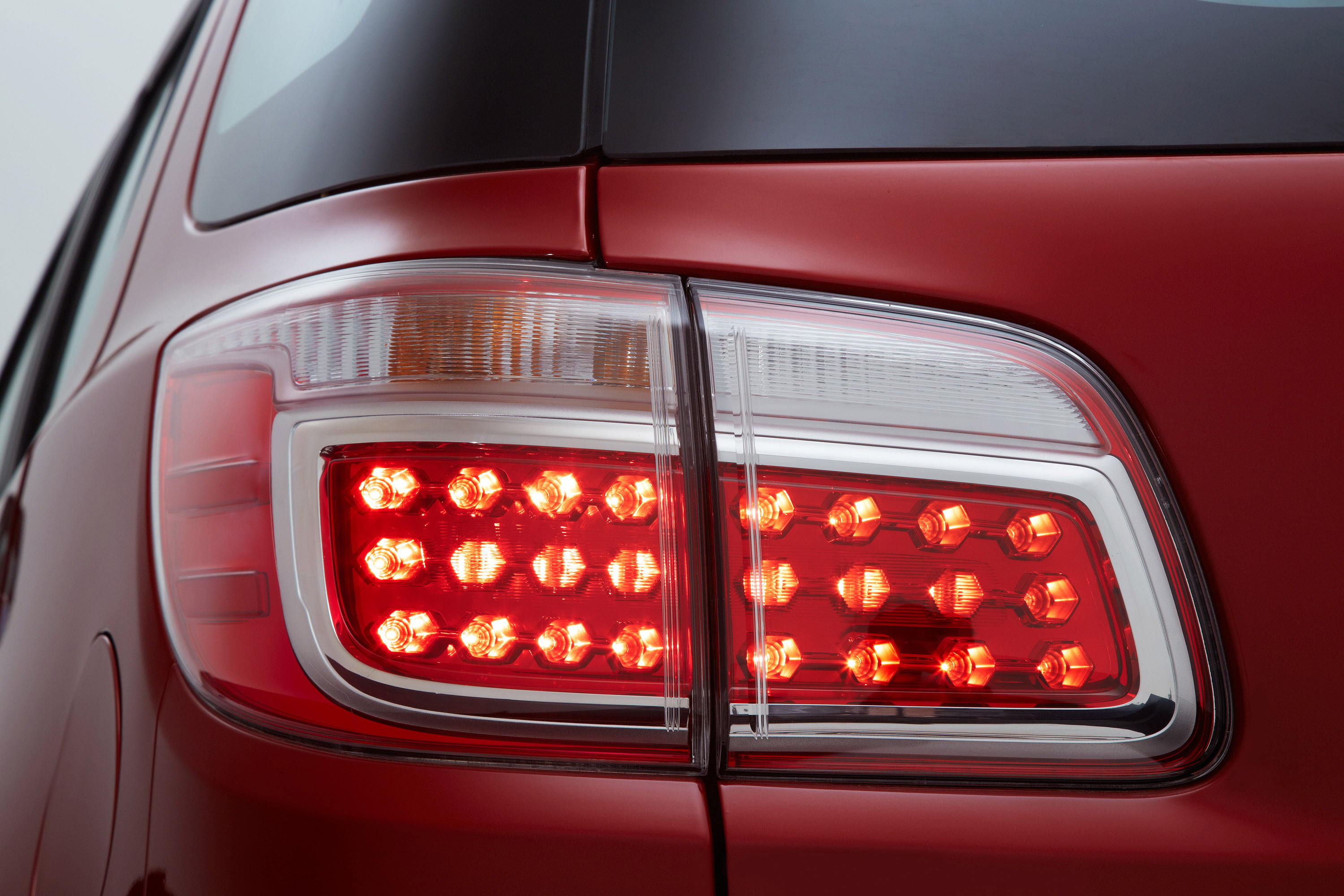 Holden Colorado 7 SUV photo #31