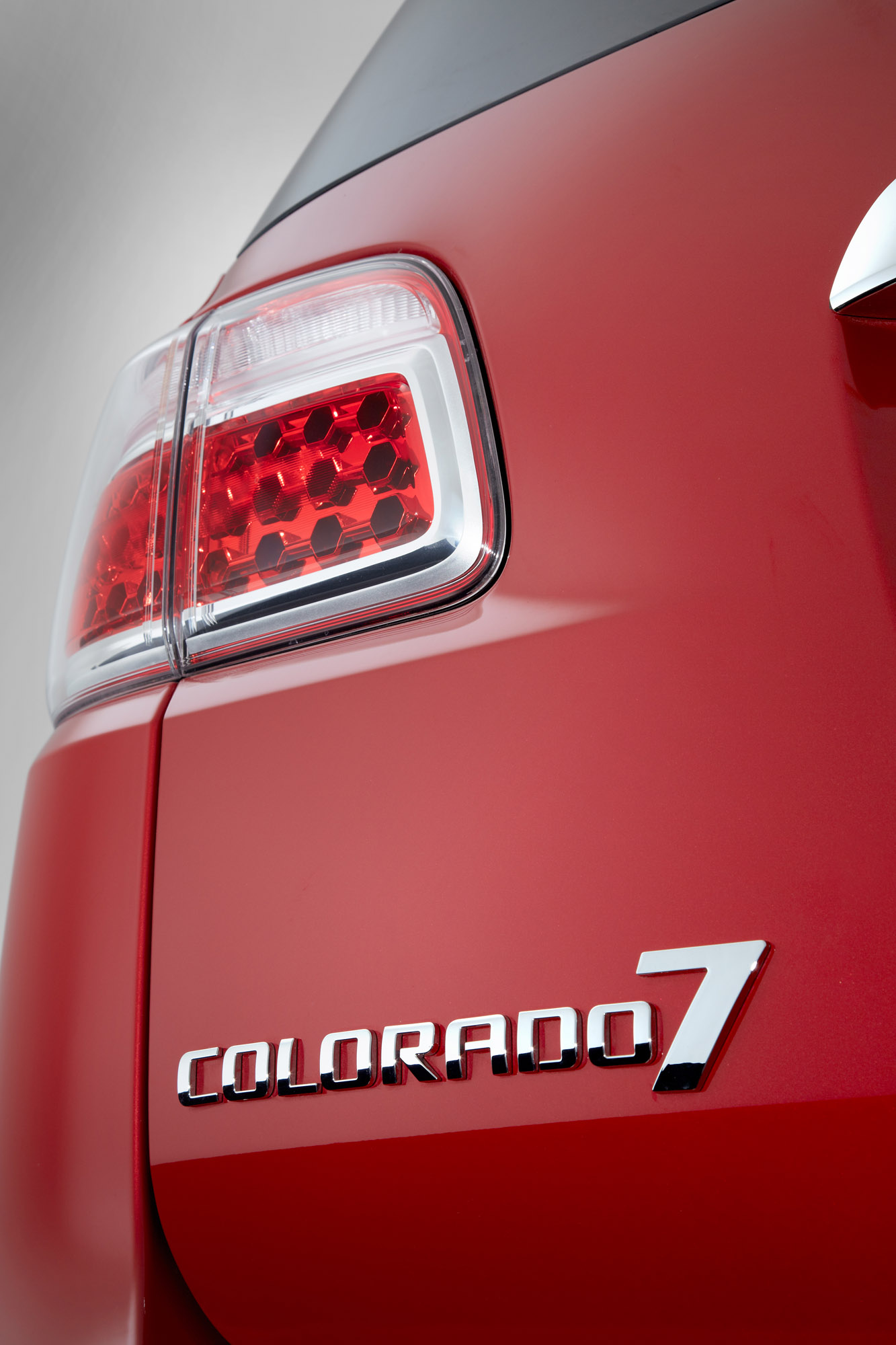 Holden Colorado 7 SUV photo #33