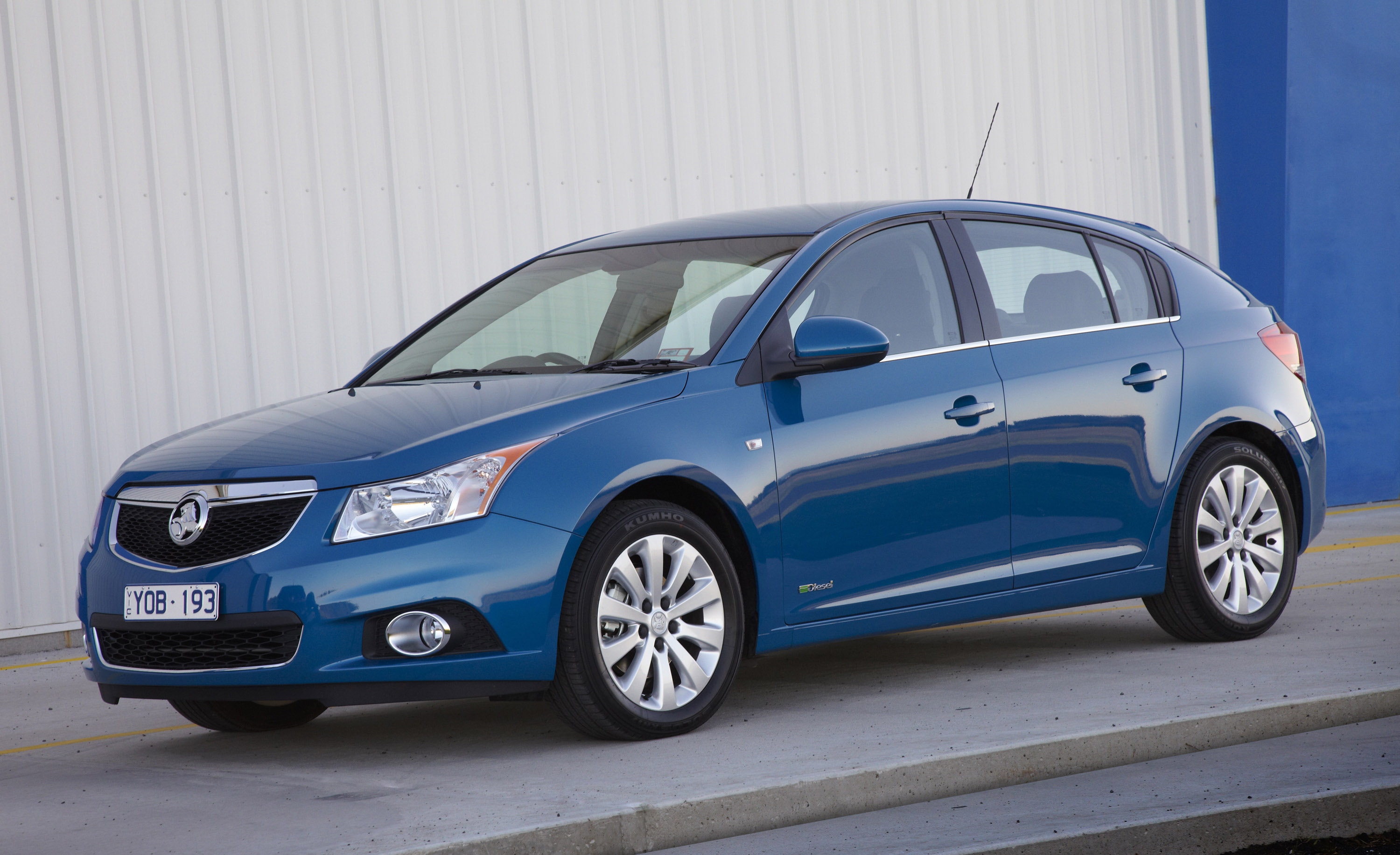 Holden Cruze Hatch photo #3