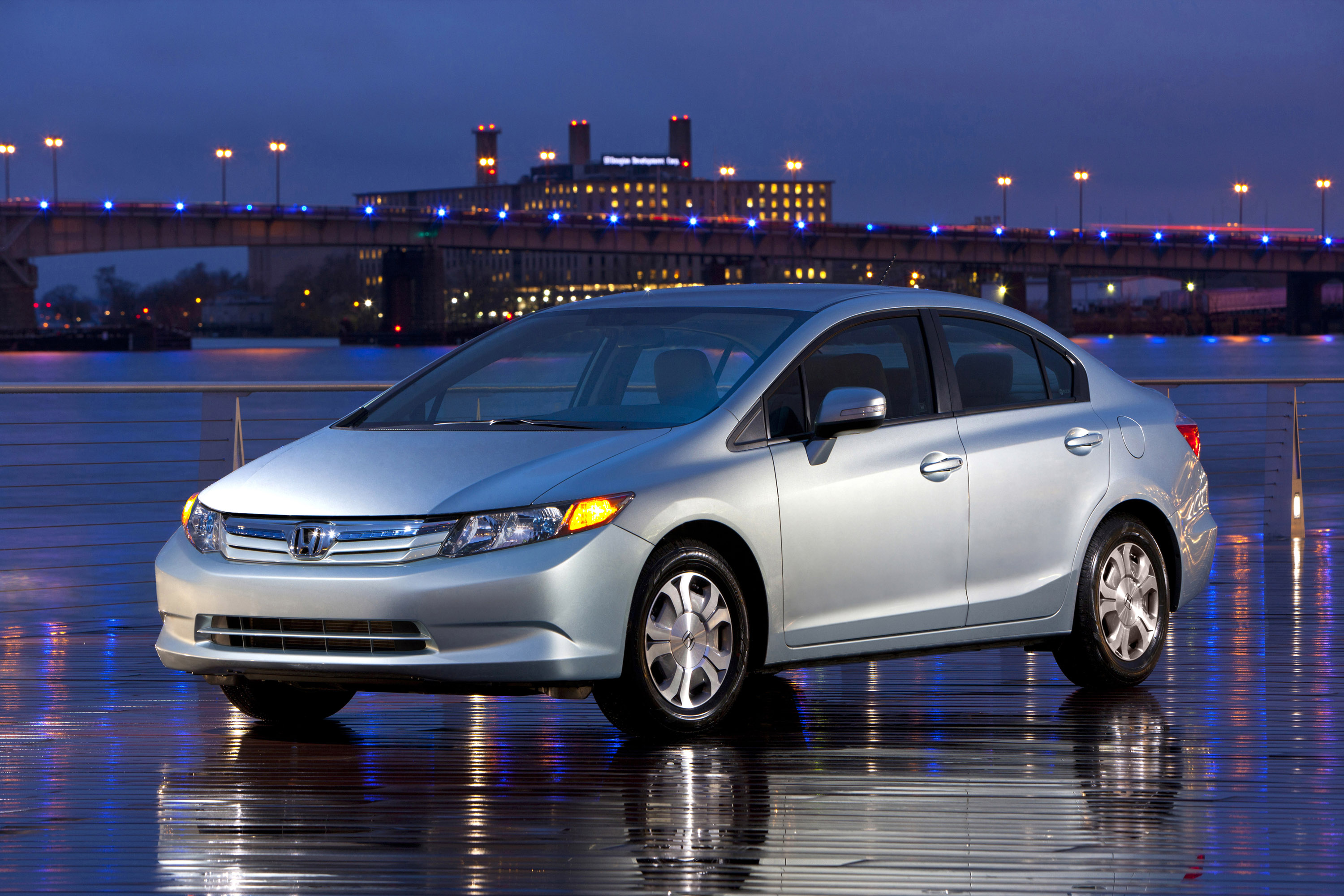 Honda Civic Hybrid photo #1