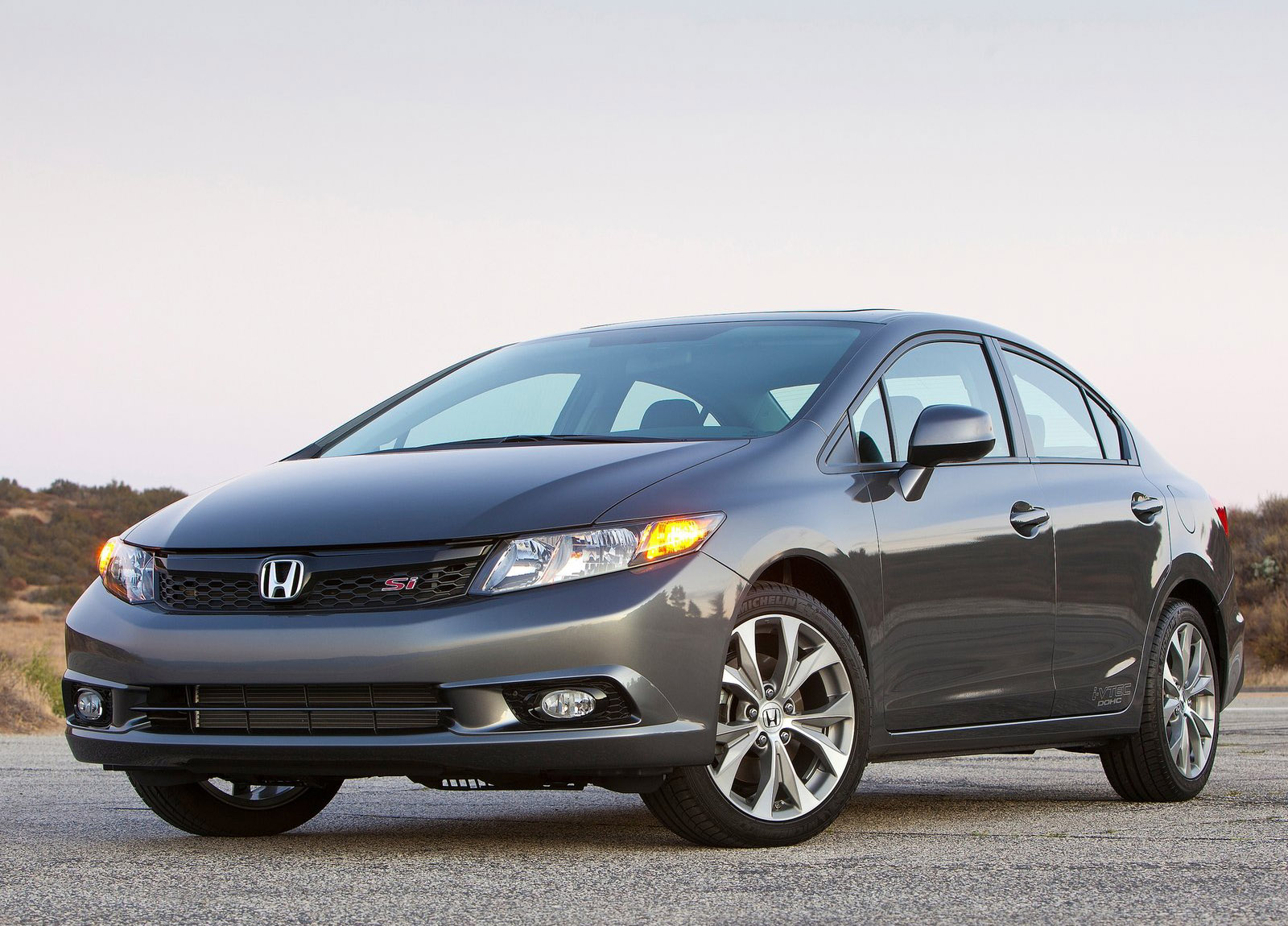 Honda Civic Si Sedan photo #1