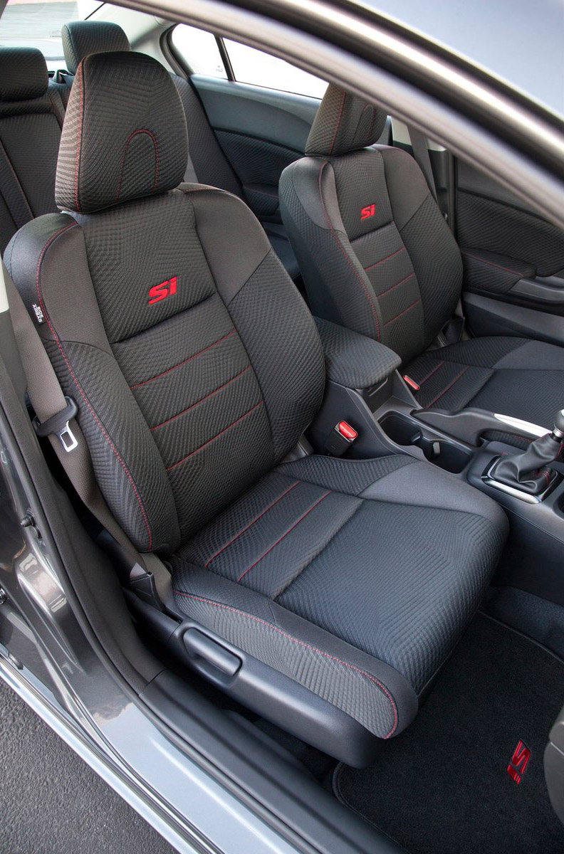 Honda Civic Si Sedan photo #22