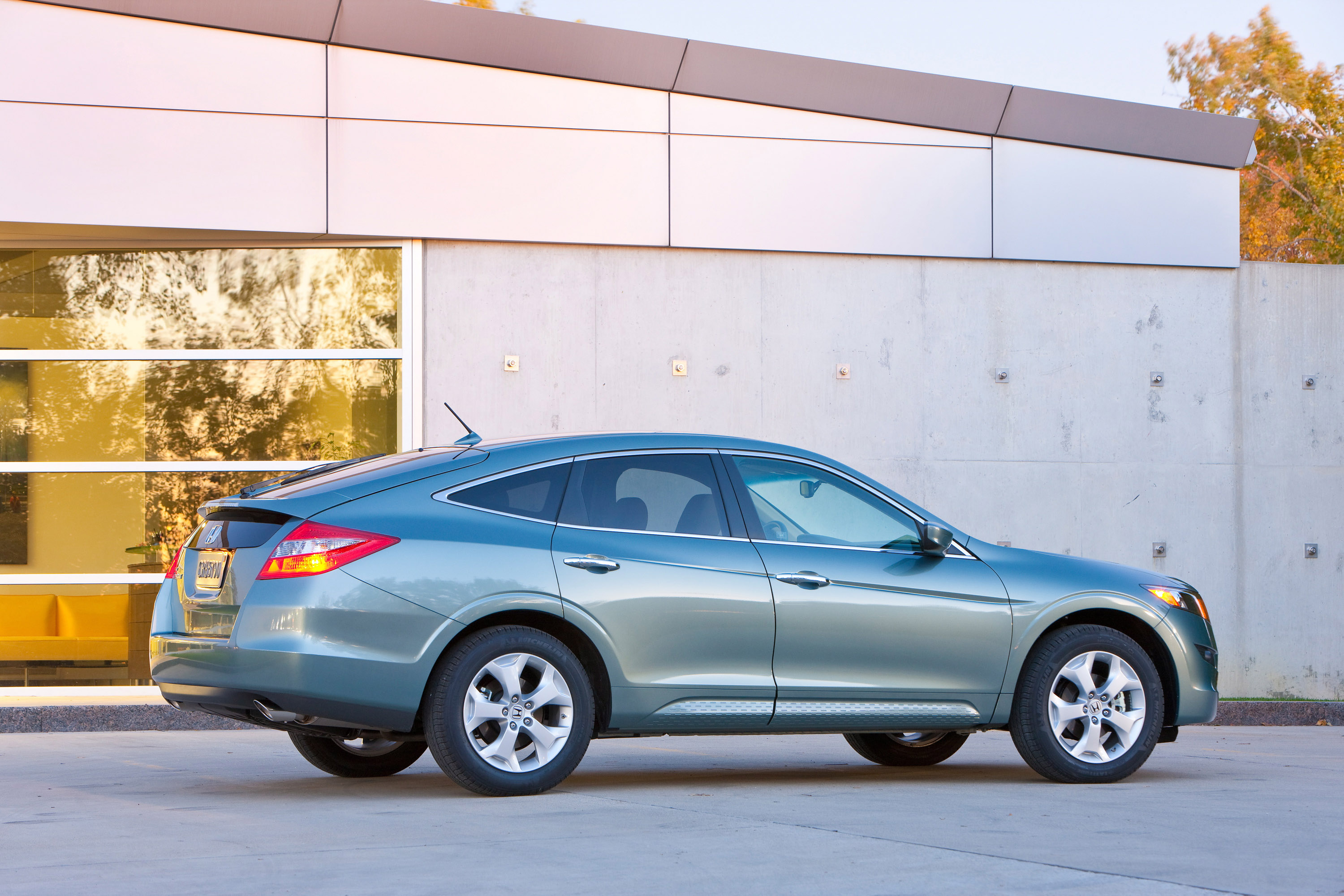 Honda Crosstour photo #26