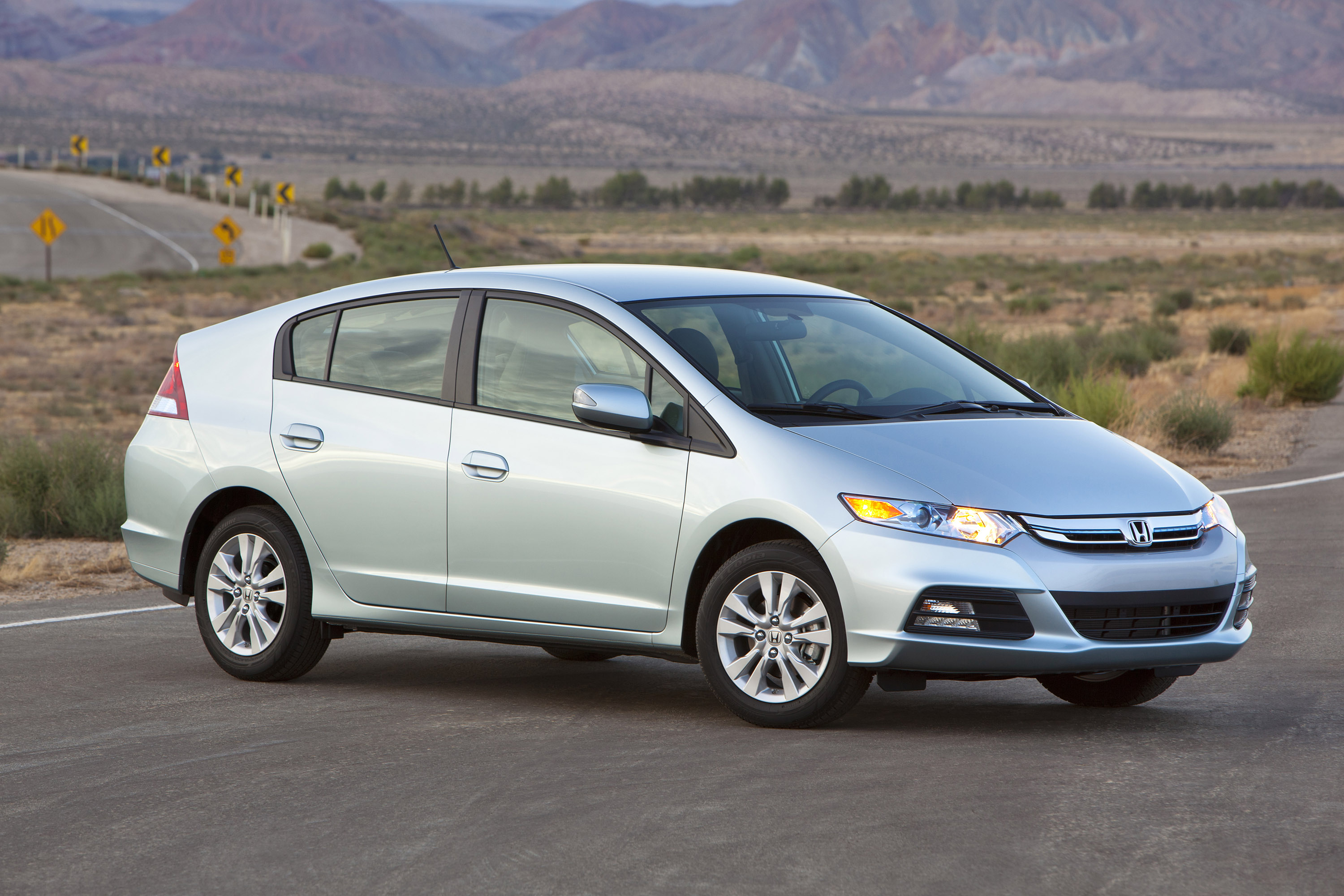 Honda Insight photo #2