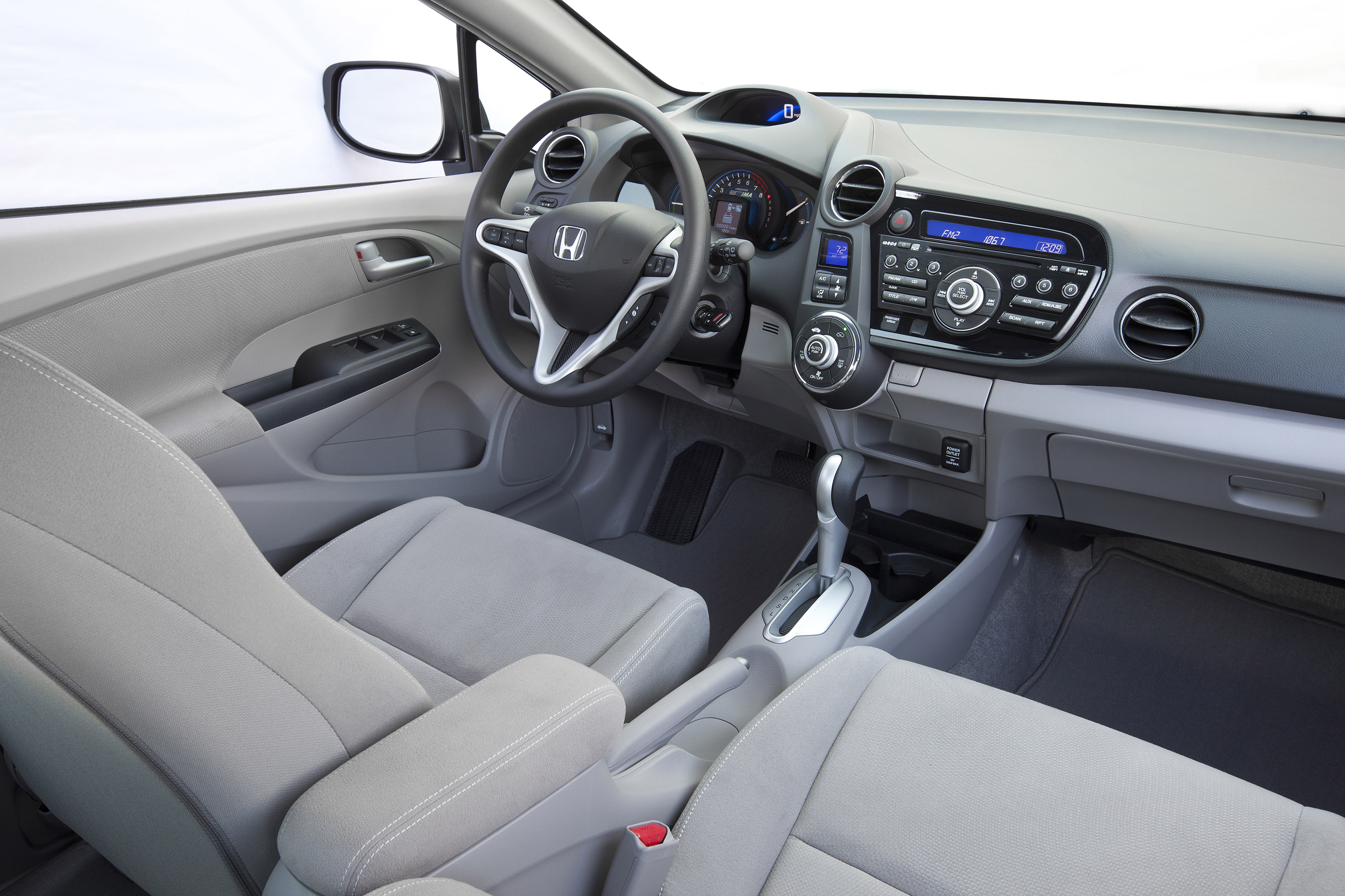 Honda Insight photo #28