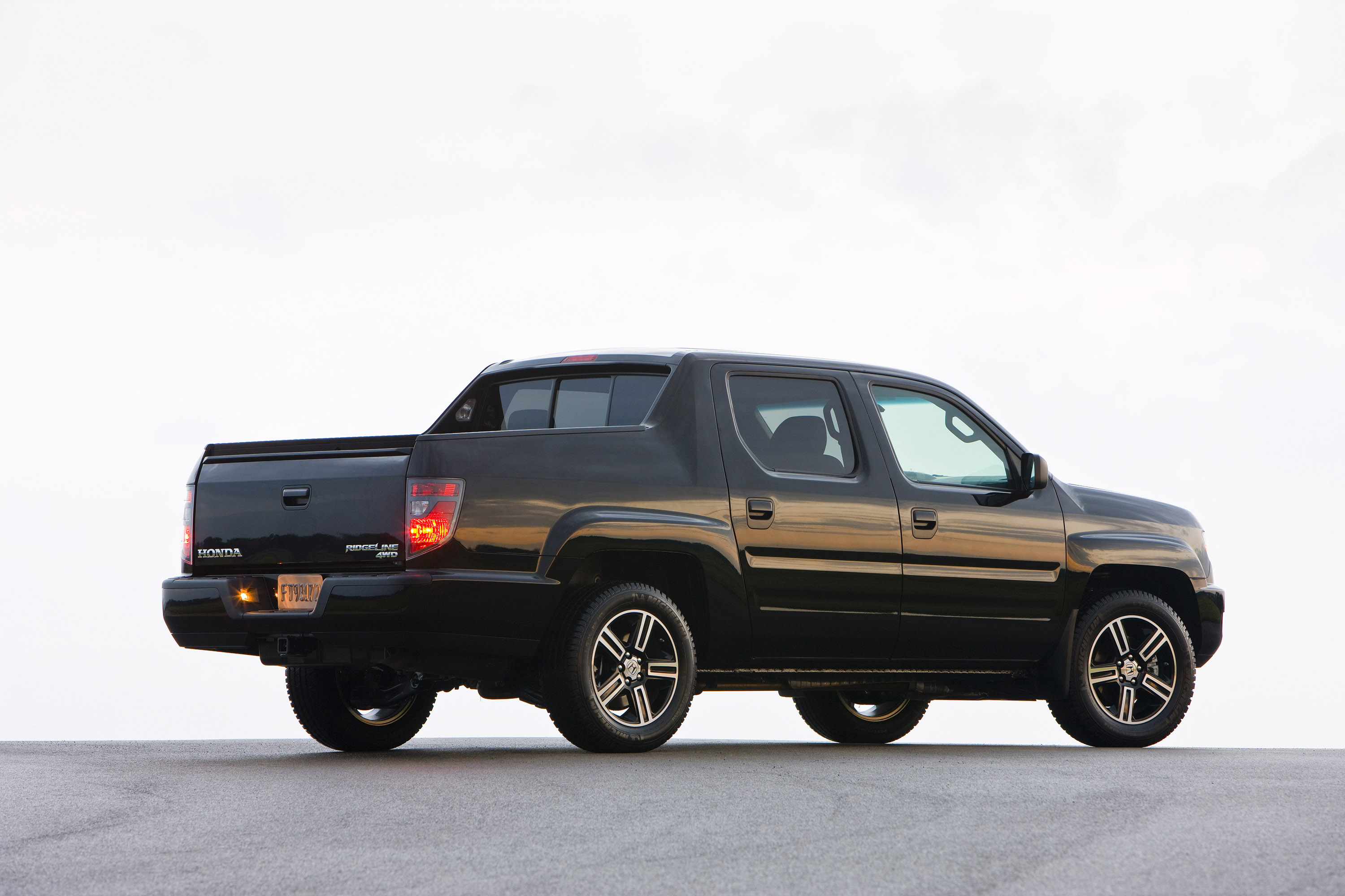 Honda Ridgeline Sport photo #23