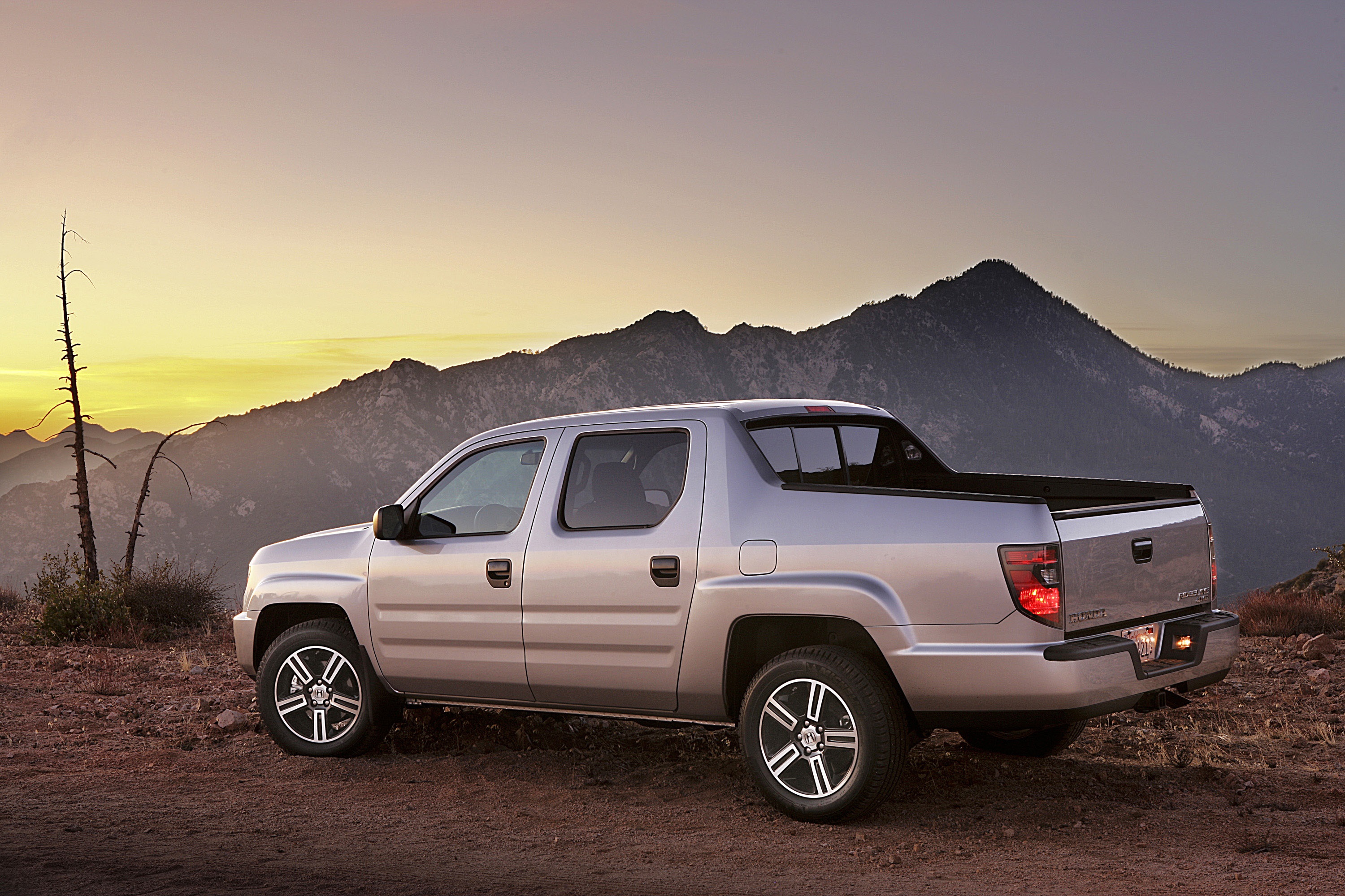 Honda Ridgeline Sport photo #26