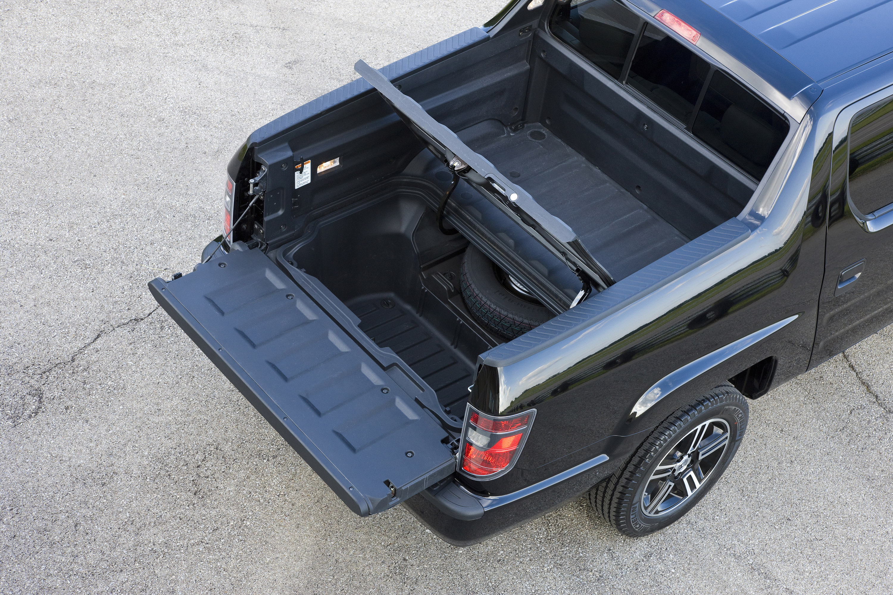 Honda Ridgeline Sport photo #34