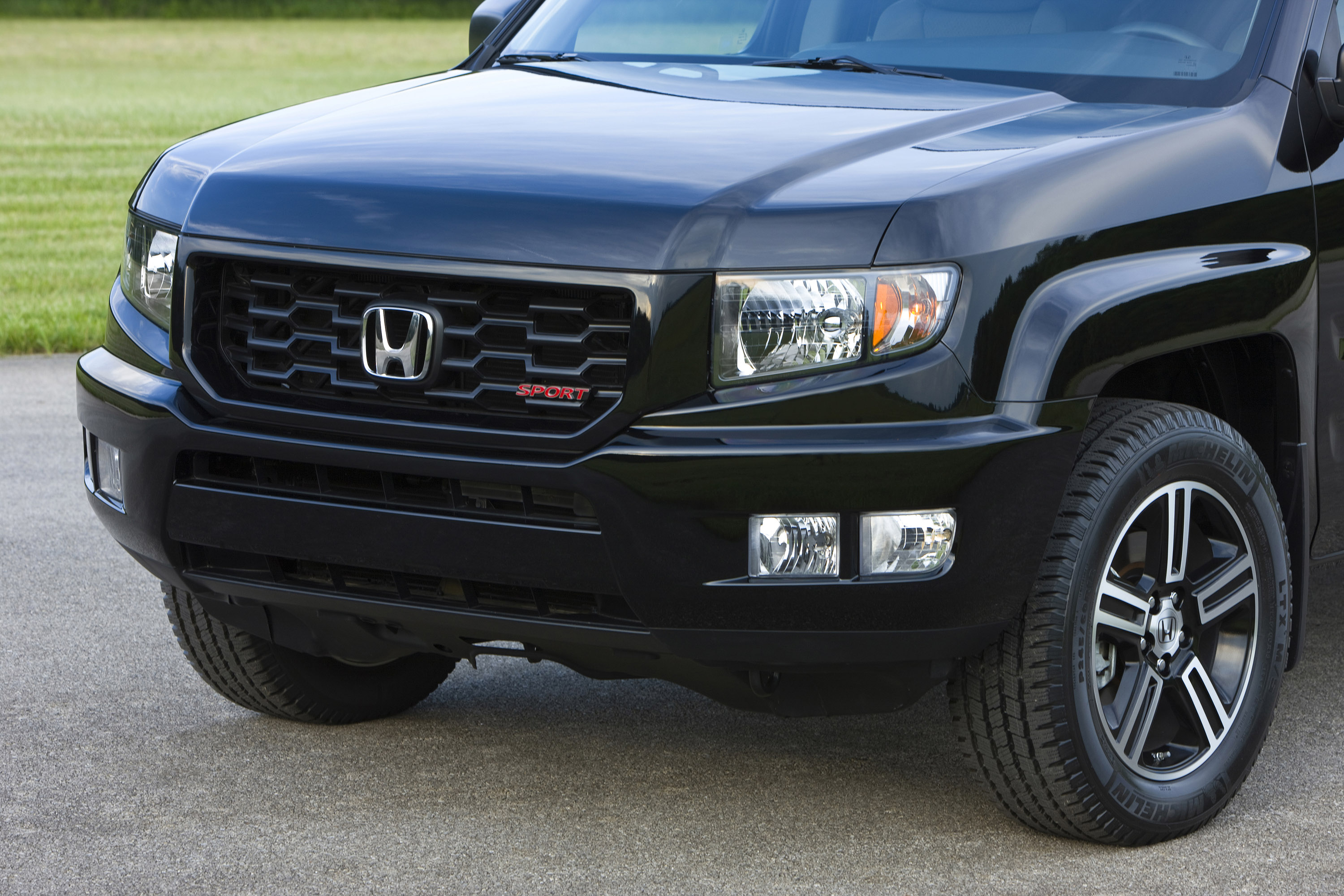 Honda Ridgeline Sport photo #36