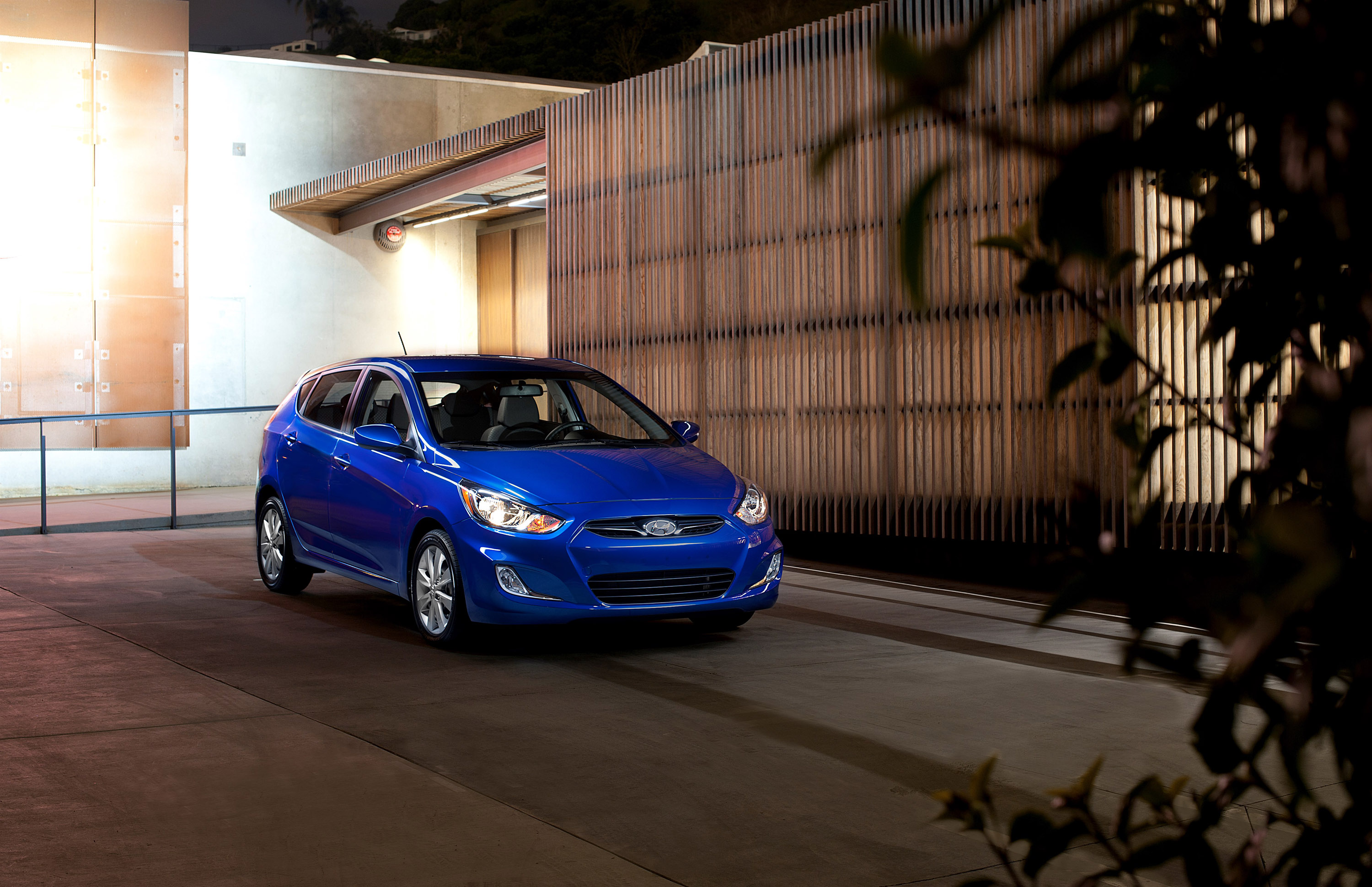 Hyundai Accent photo #22