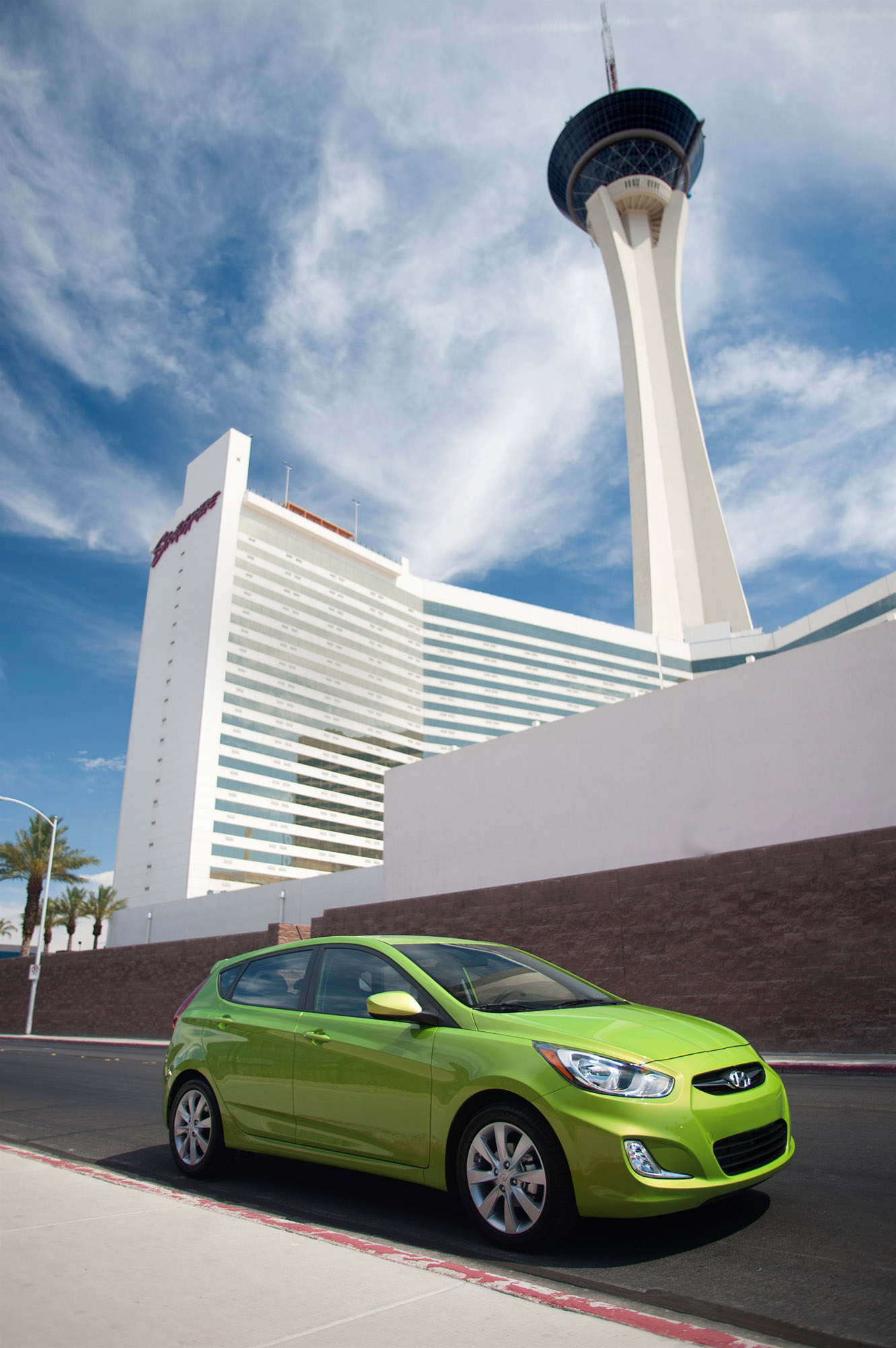 Hyundai Accent photo #25