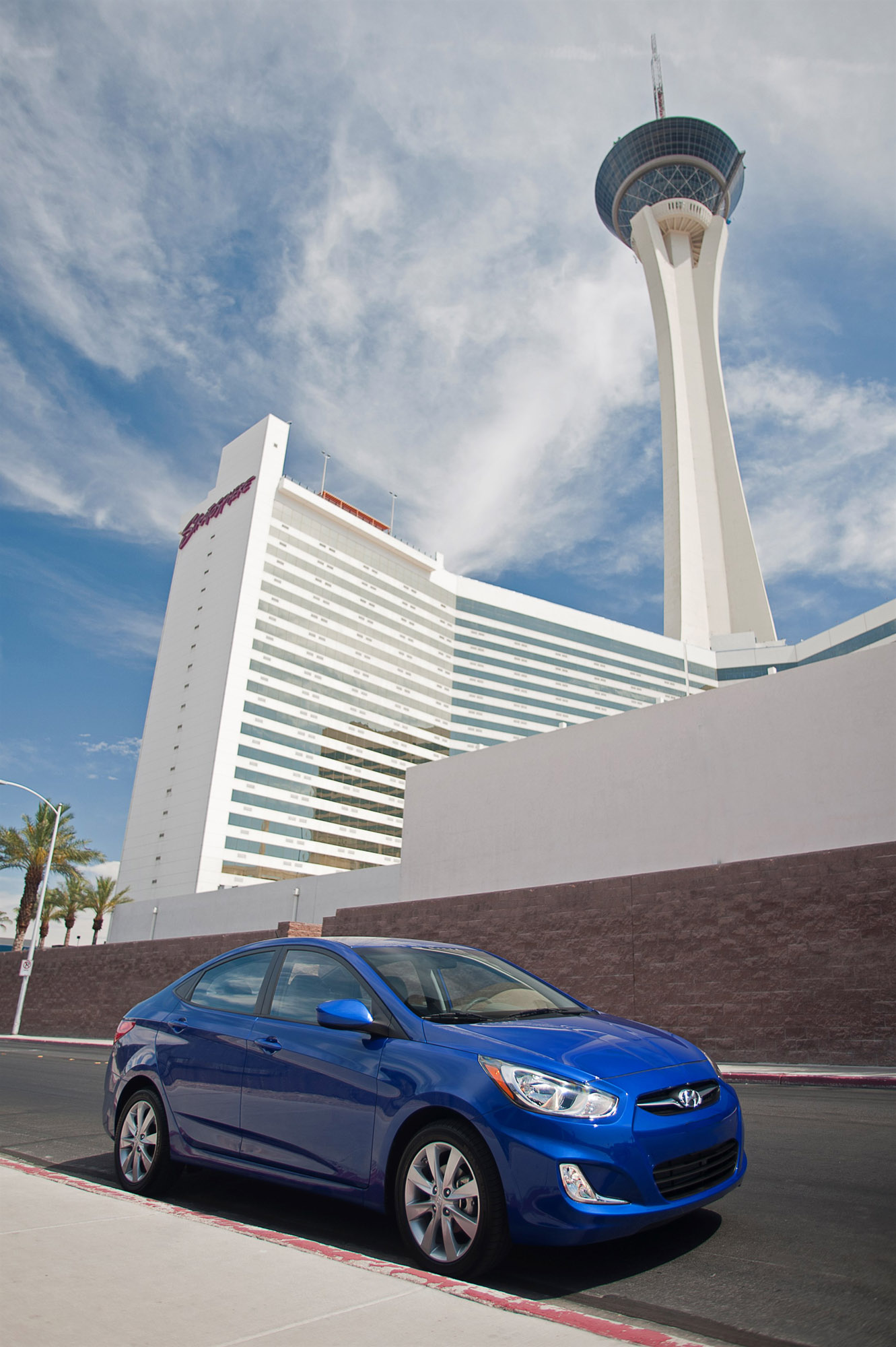 Hyundai Accent photo #26