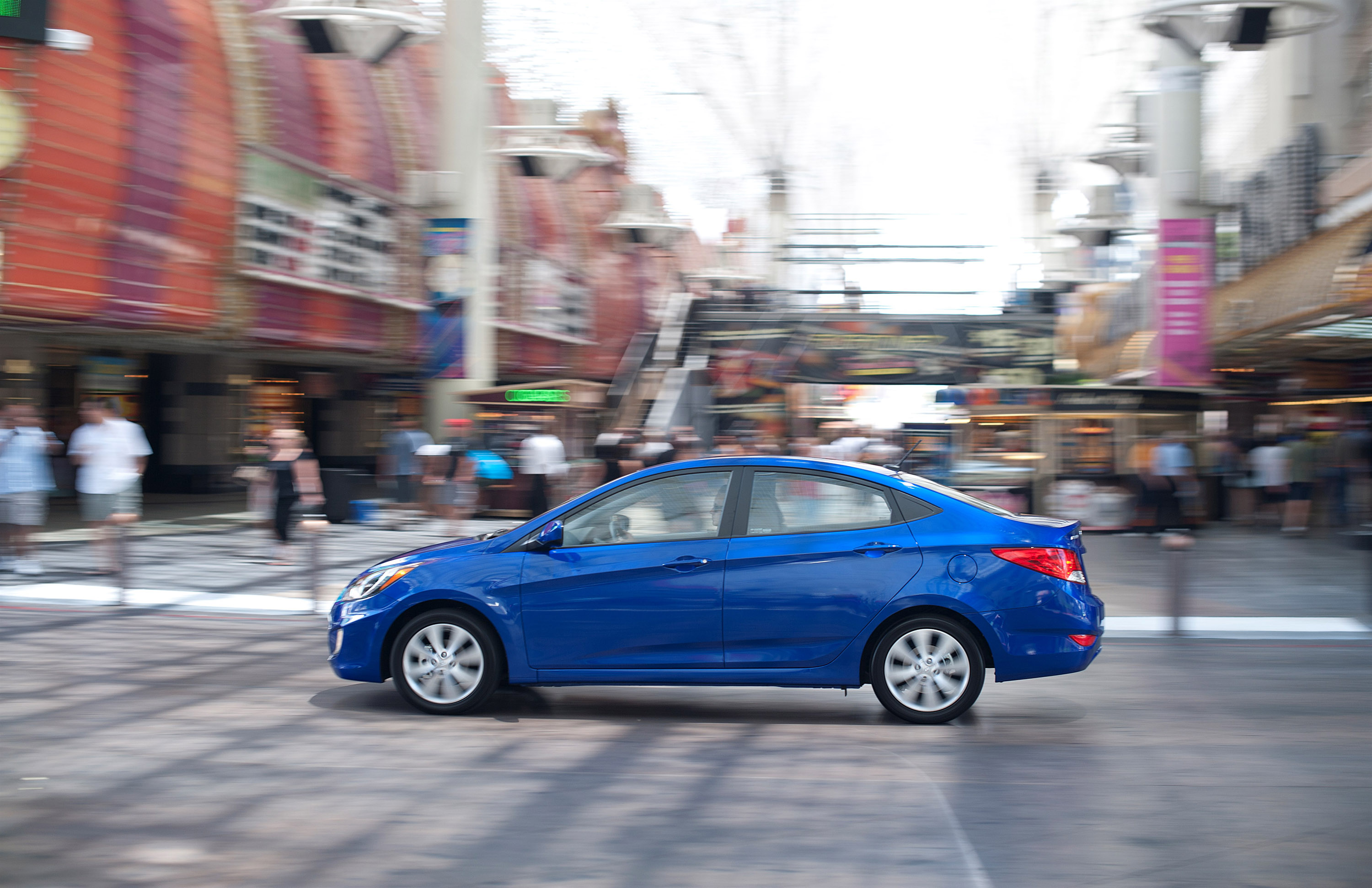 Hyundai Accent photo #31