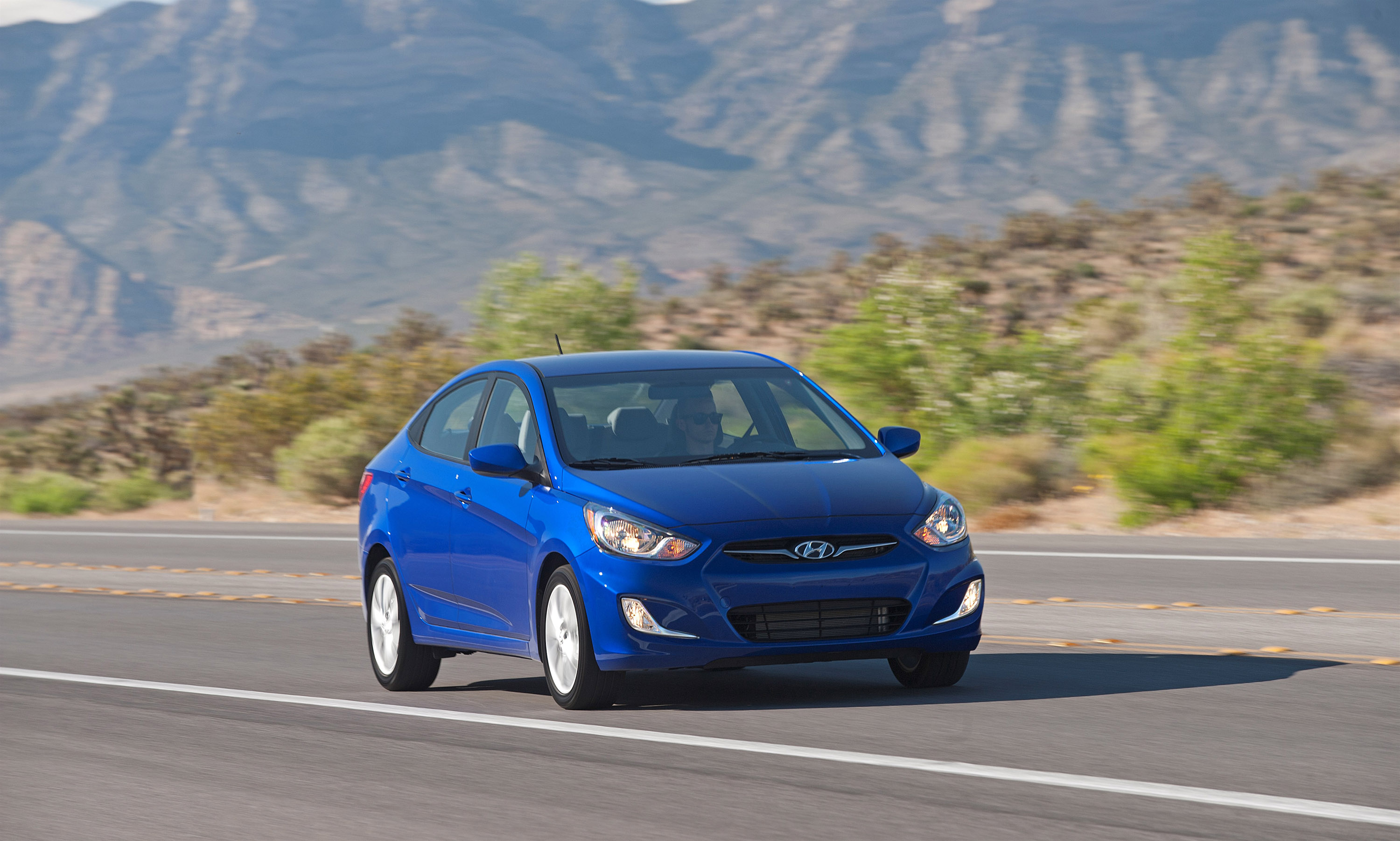 Hyundai Accent photo #41