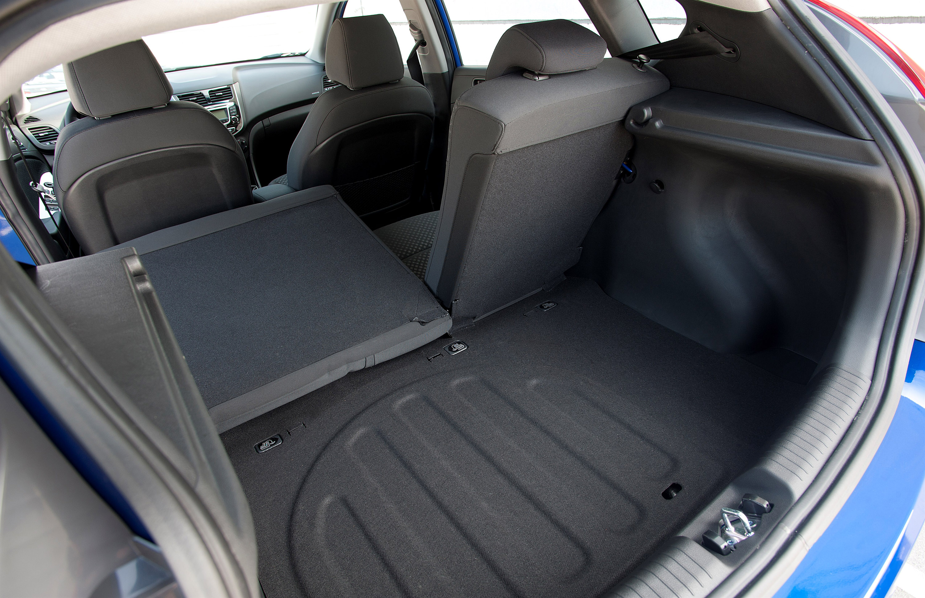 Hyundai Accent photo #60