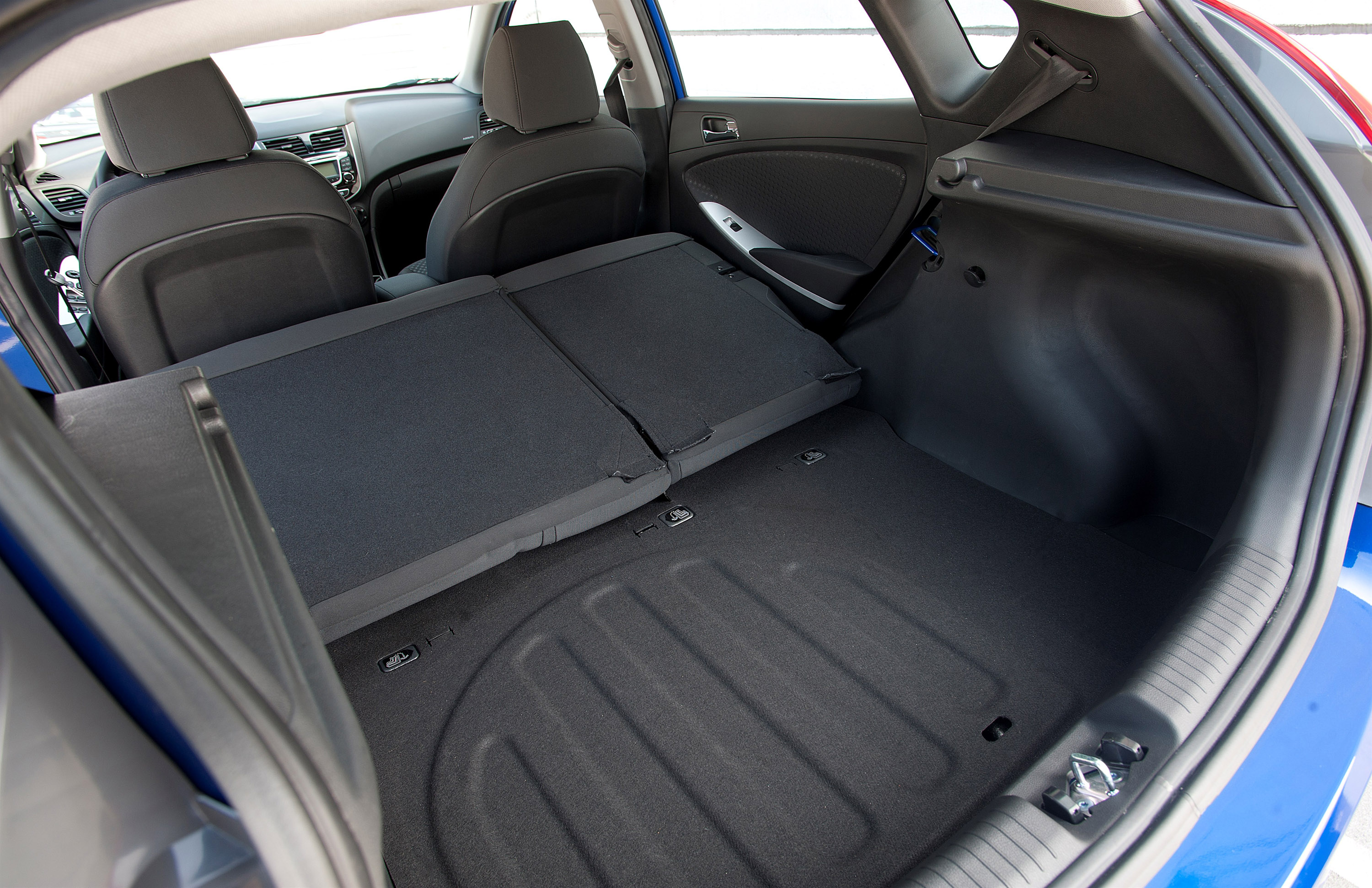 Hyundai Accent photo #61