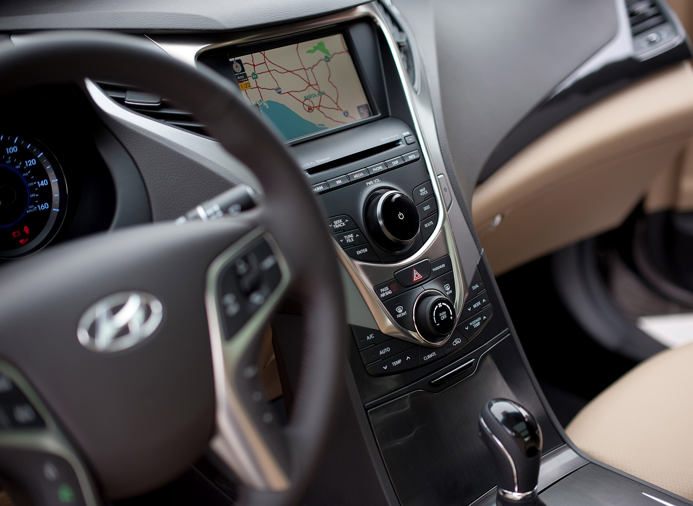 Hyundai Azera photo #49