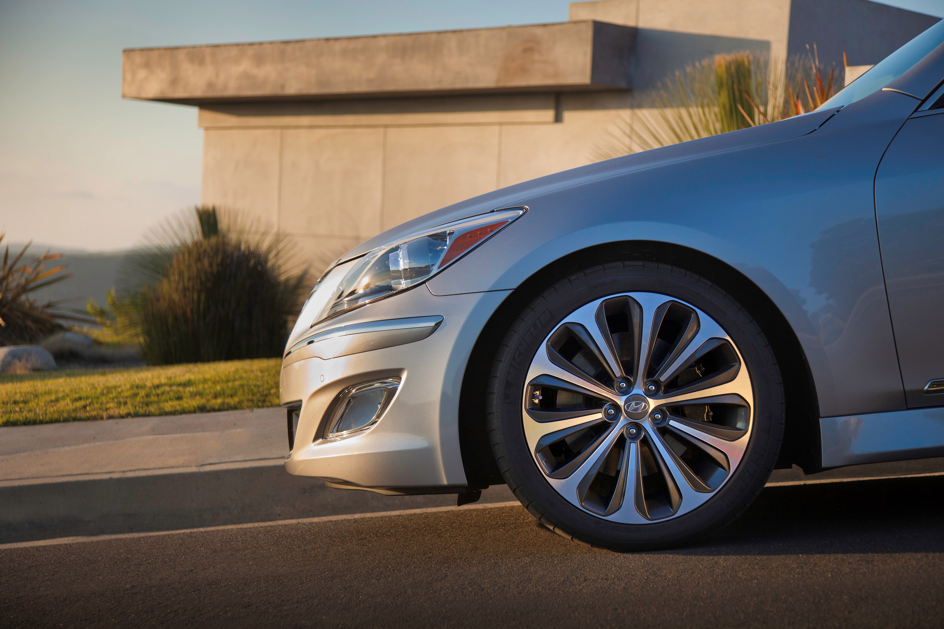 Hyundai Genesis photo #16
