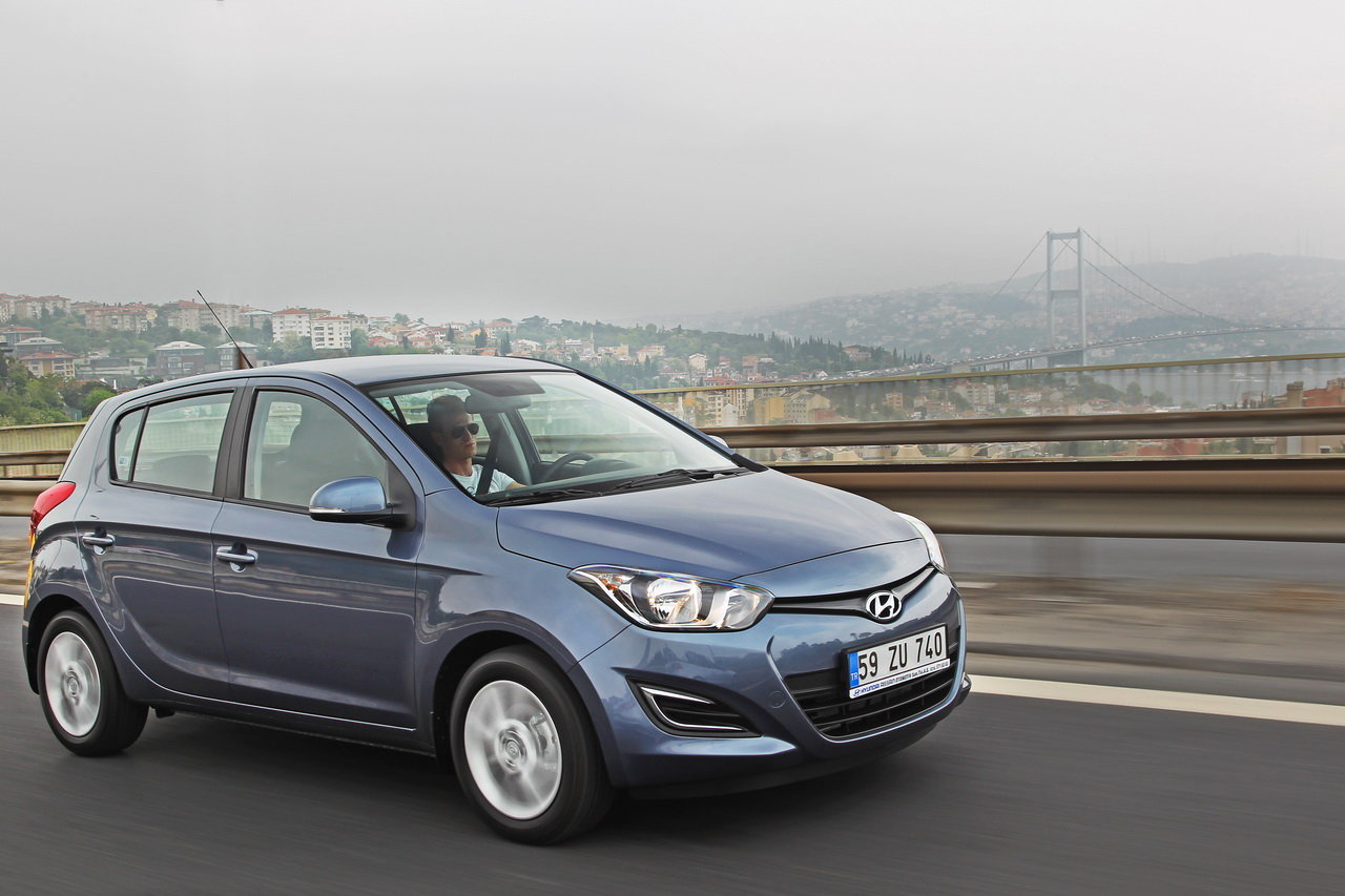 Hyundai i20 photo #18