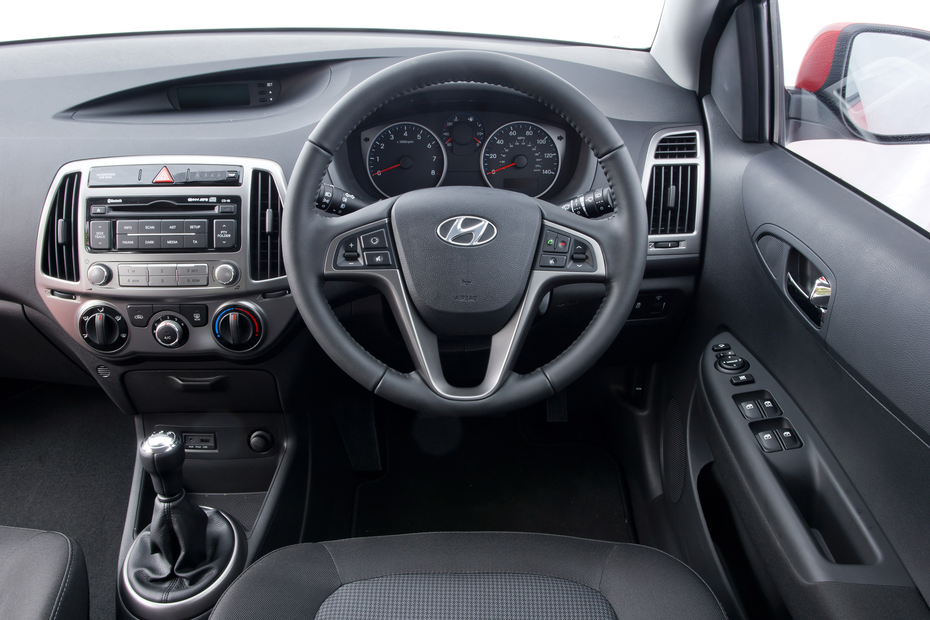 Hyundai i20 photo #31