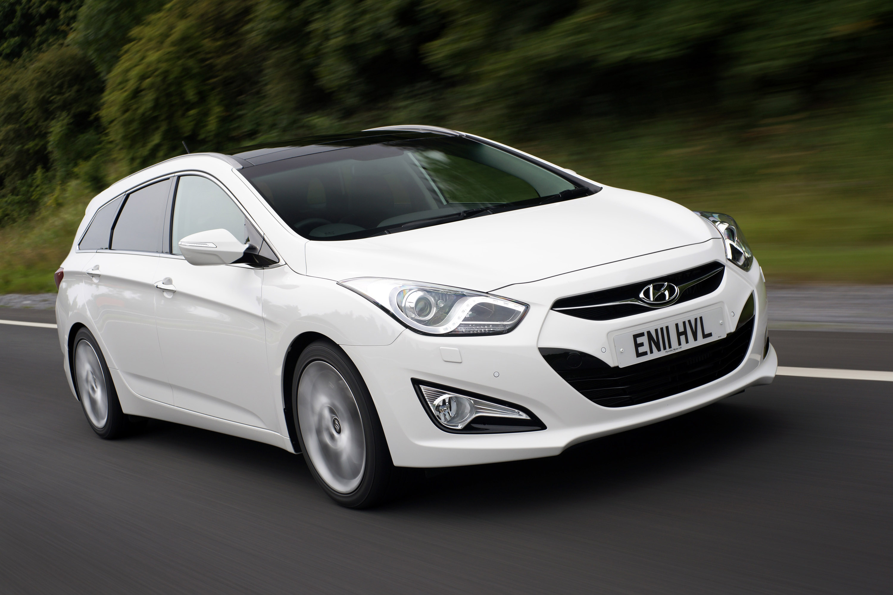 Hyundai i40 Tourer UK Version photo #14