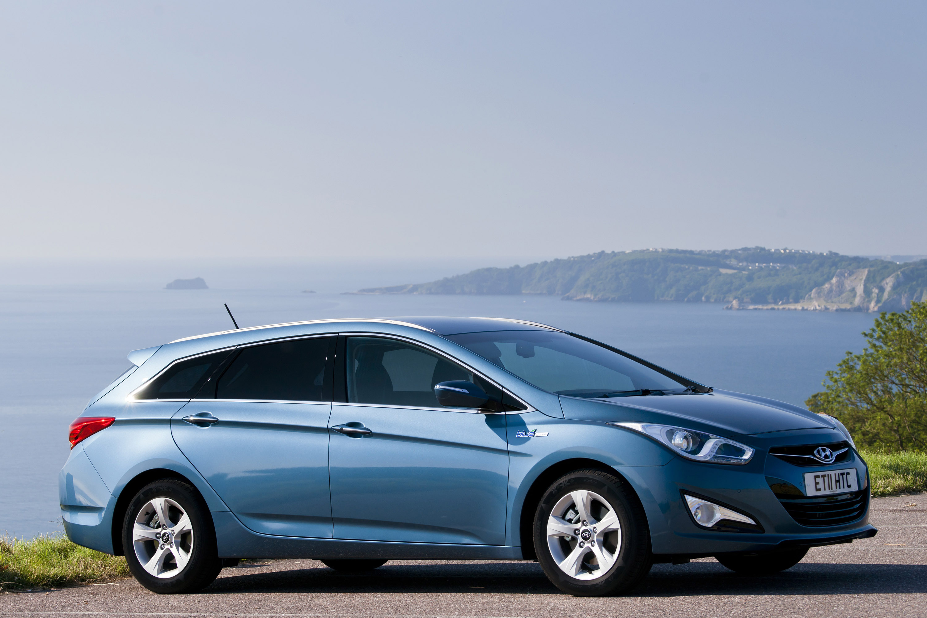 Хендай бу. Hyundai i40 универсал. Hyundai i40 Wagon. Хендай ай 40 универсал. Хендай i40 хэтчбек.