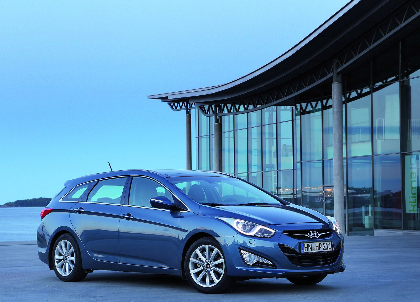 Hyundai i40 Wagon photo #19