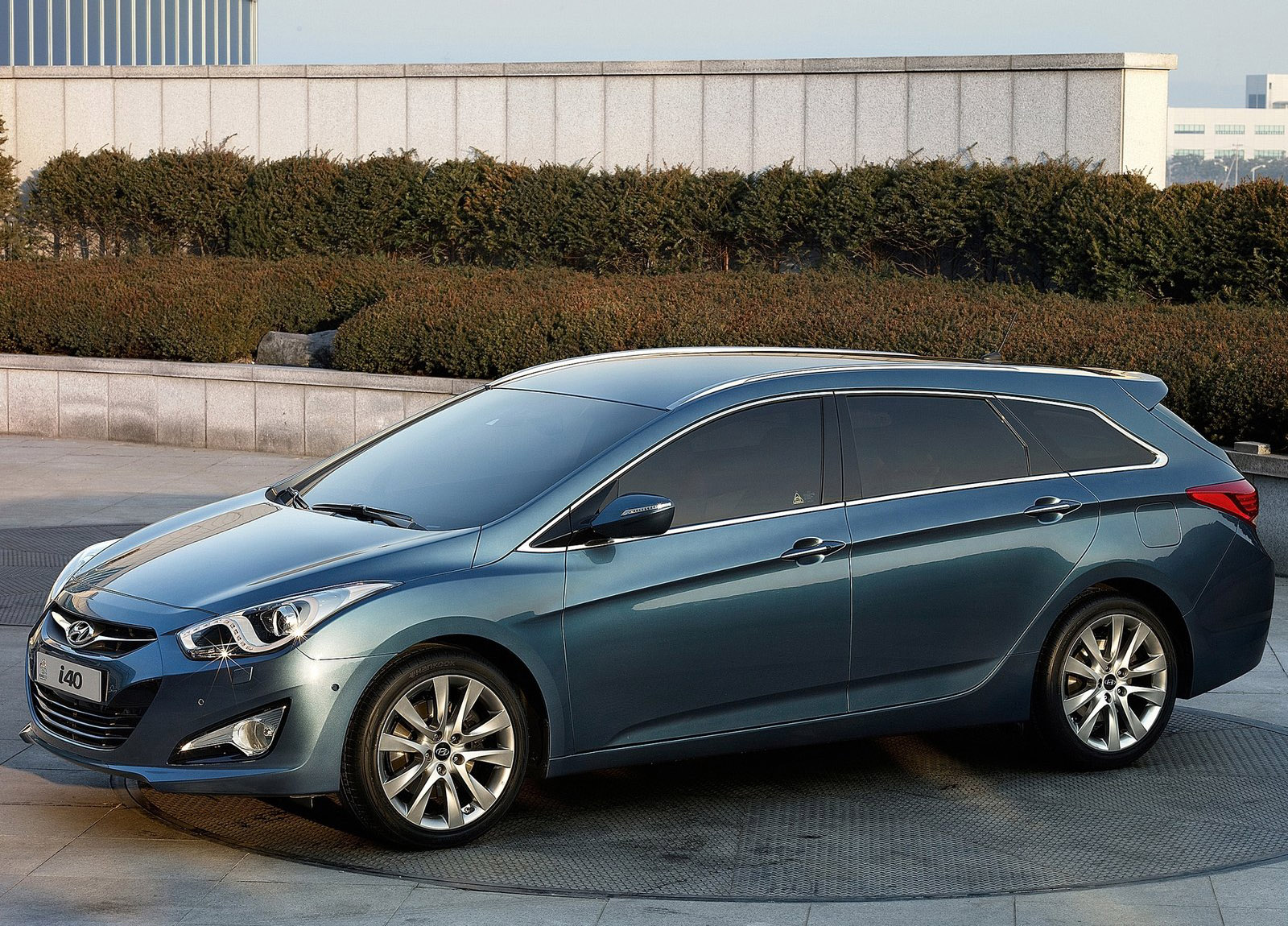 Hyundai i40 Wagon photo #28