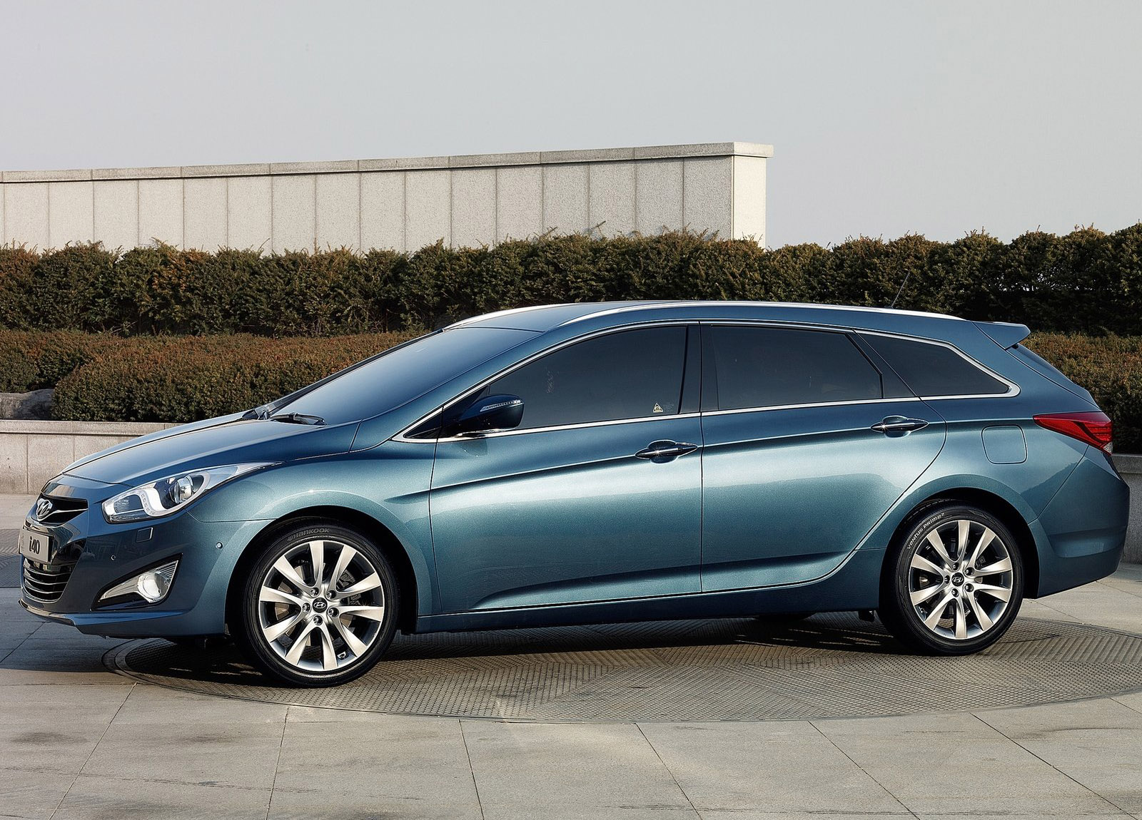 Hyundai i40 Wagon photo #32