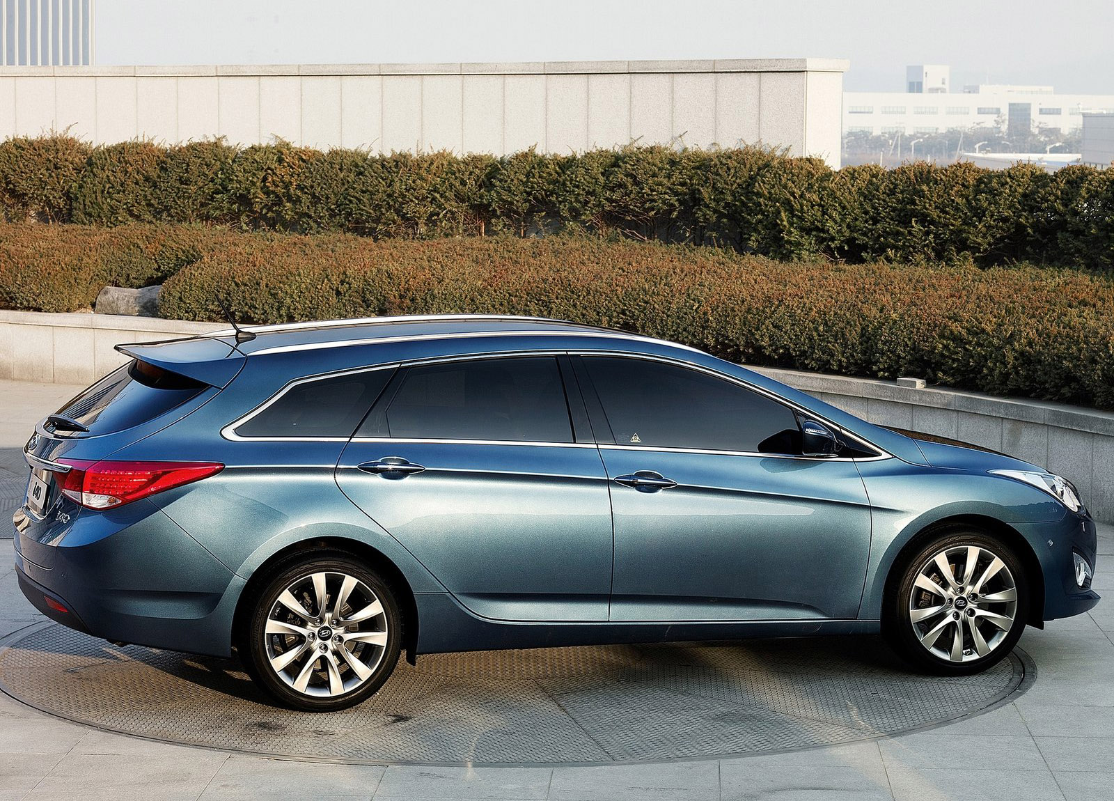 Hyundai i40 Wagon photo #46