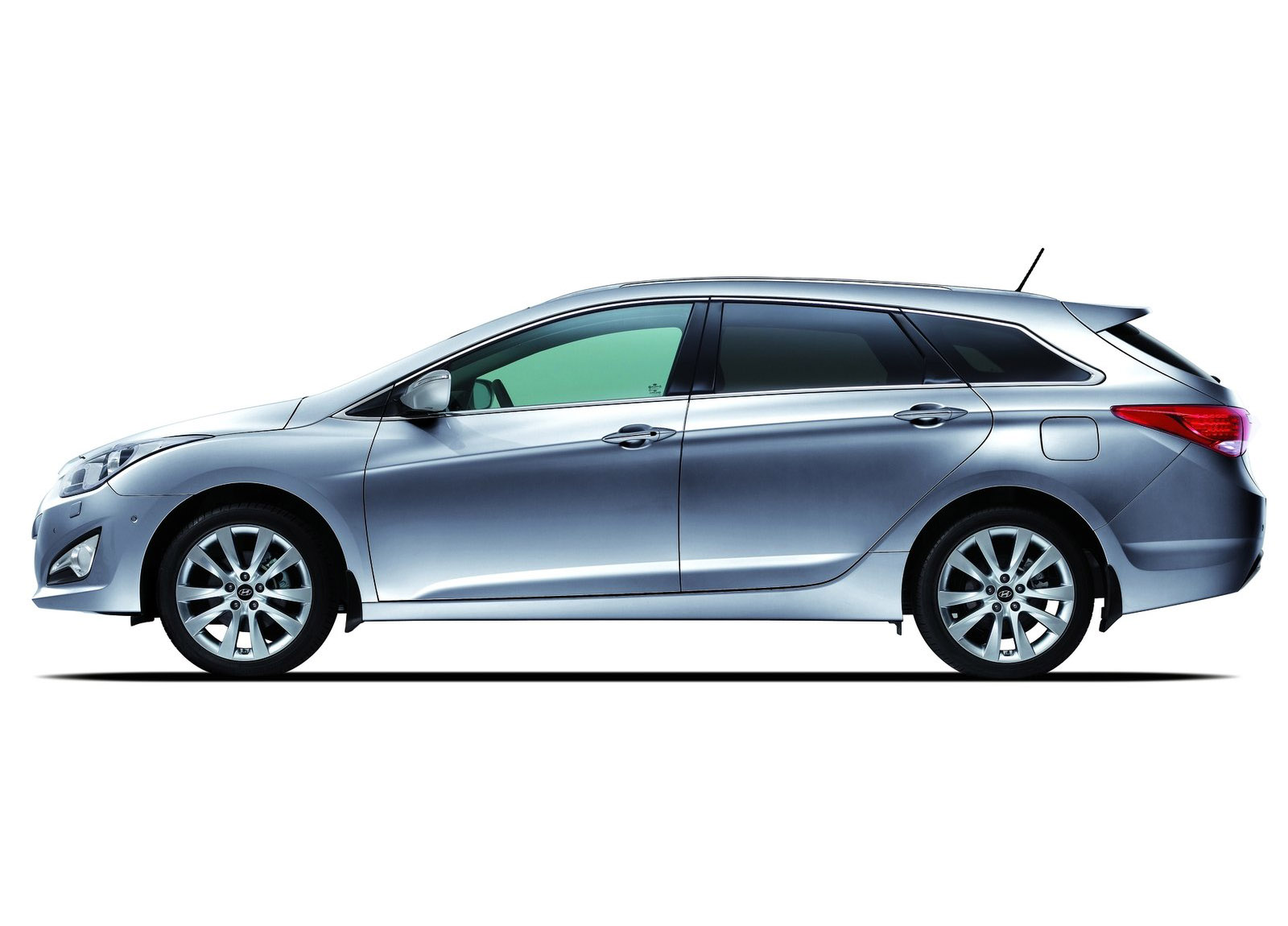 Hyundai i40 Wagon photo #57