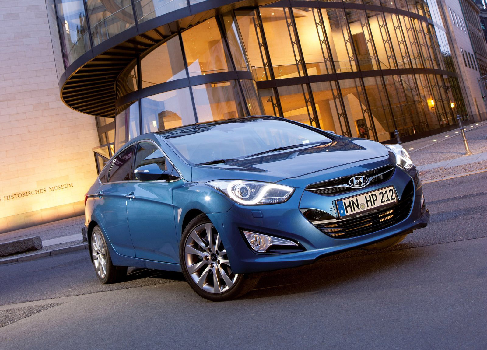 Hyundai i40 photo #16