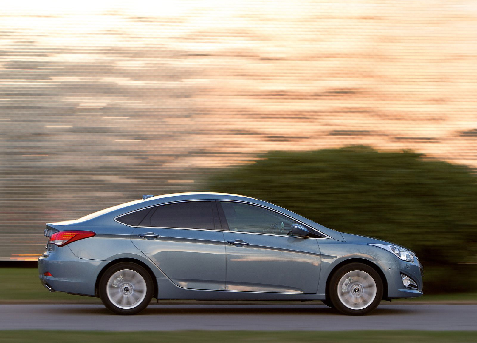 Hyundai i40 photo #38