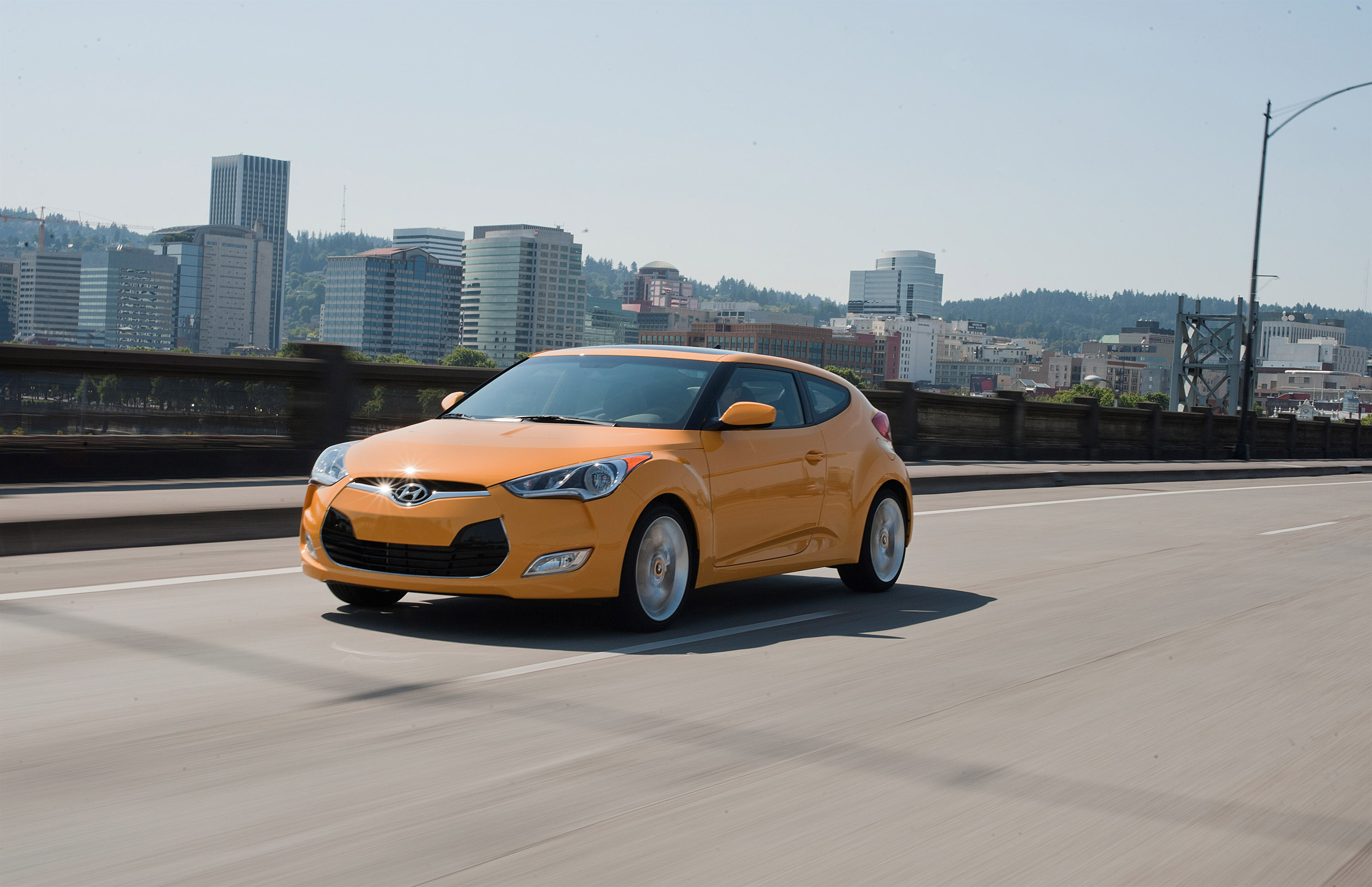 Hyundai Veloster photo #17